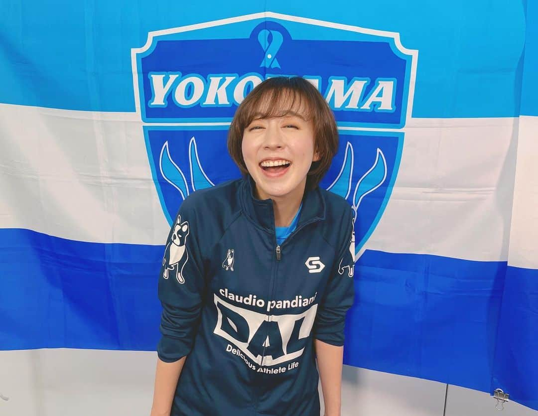 福田樹さんのインスタグラム写真 - (福田樹Instagram)「・ ・ Jリーグがまもなく開幕！！⚽️ わくわくっどきどきっ  ちなみに写真は3月号のゲスト選手に全然似せられない笑顔３連発！ ※ふざけてません。 ・ #モノマネ 向いてない #上手いのは近しい友人のモノマネだけ #ハマる横浜FC #横浜FC #yokohamafc #新加入選手  #笑顔が素敵 (≧∇≦) #jリーグ」2月25日 23時39分 - itsukifukuda