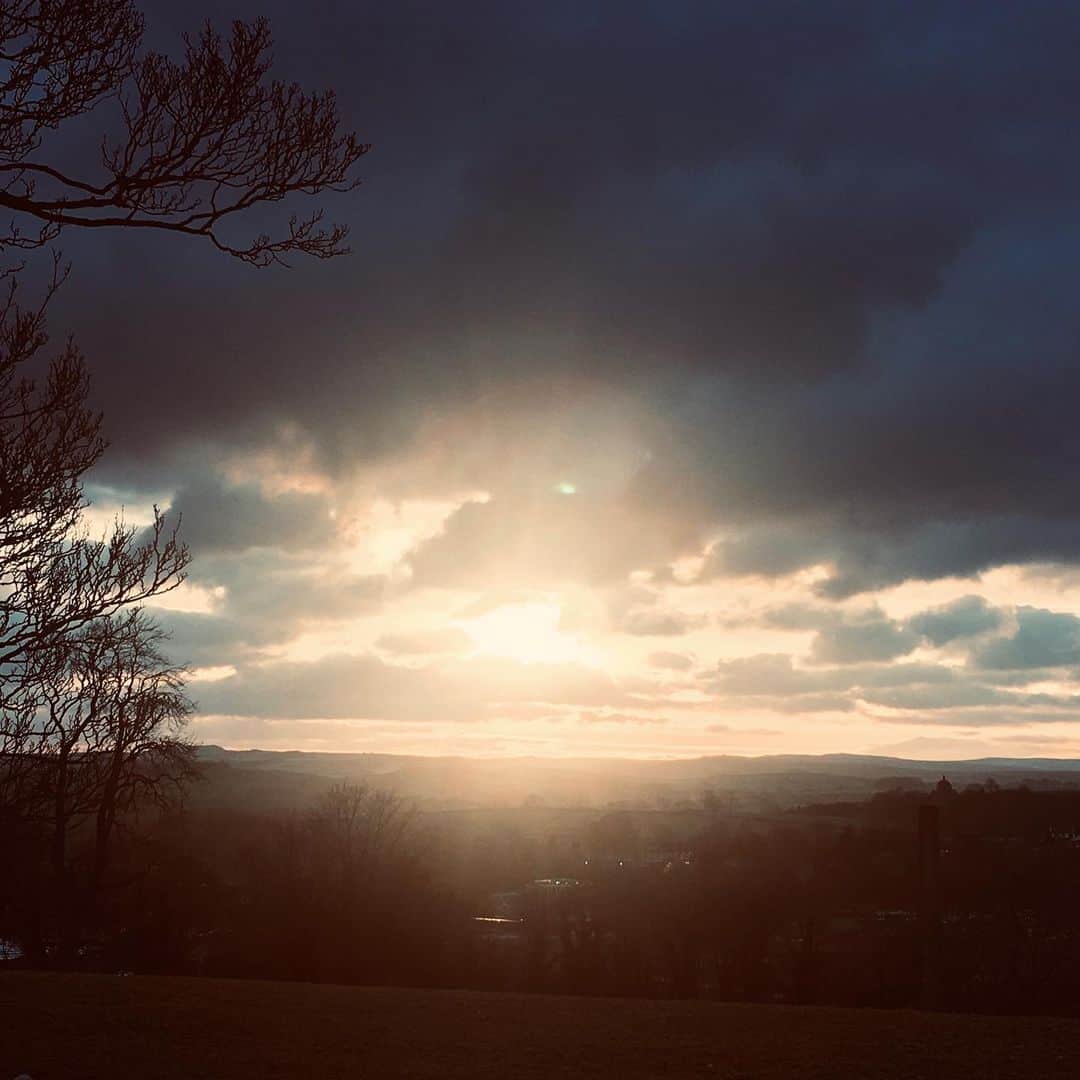 ルー ダルトンのインスタグラム：「Today is all about North Yorkshire.. #inmyheart ❤️」