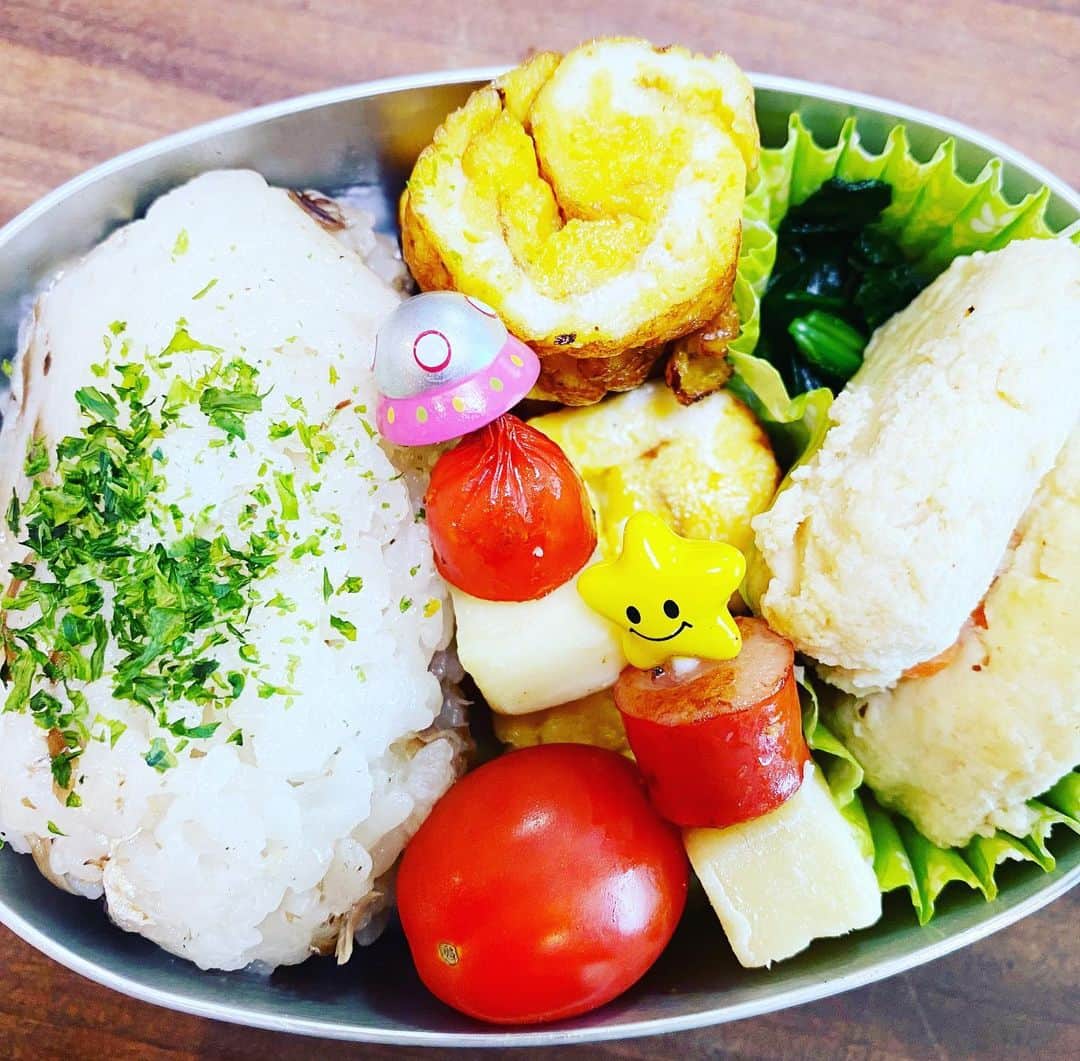 宮崎謙介さんのインスタグラム写真 - (宮崎謙介Instagram)「普通のお弁当。寝坊したやつ。」2月26日 0時03分 - miyazakikensuke1031