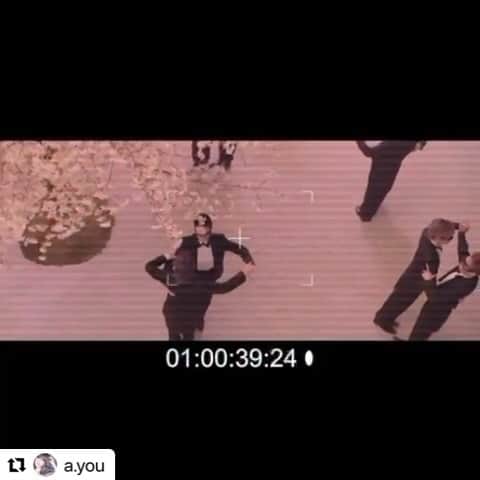 荒木駿平のインスタグラム：「#Repost  @a.you  ・・・ 🌸🌸🌸...  Movie director/ Art director  @kazuyoshi_shimomura   Choreographer  @gorikoji   Dancer @zin_dancer_jp  @sodeepsubaru  @midori.saito  @tomokifujita  @emiiseki  @hikaru__ito  @syunpei_araki  @risato__  @minapooooon  and @kazuma_hamamoto  🌸🌸🌸...」