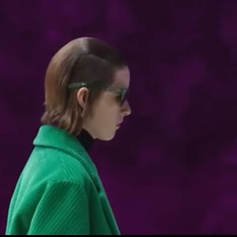 アンナ・デッロ・ルッソのインスタグラム：「@prada  Women’s Fashion Show FW21 ✨✨ by Miuccia Prada and Raf Simons」