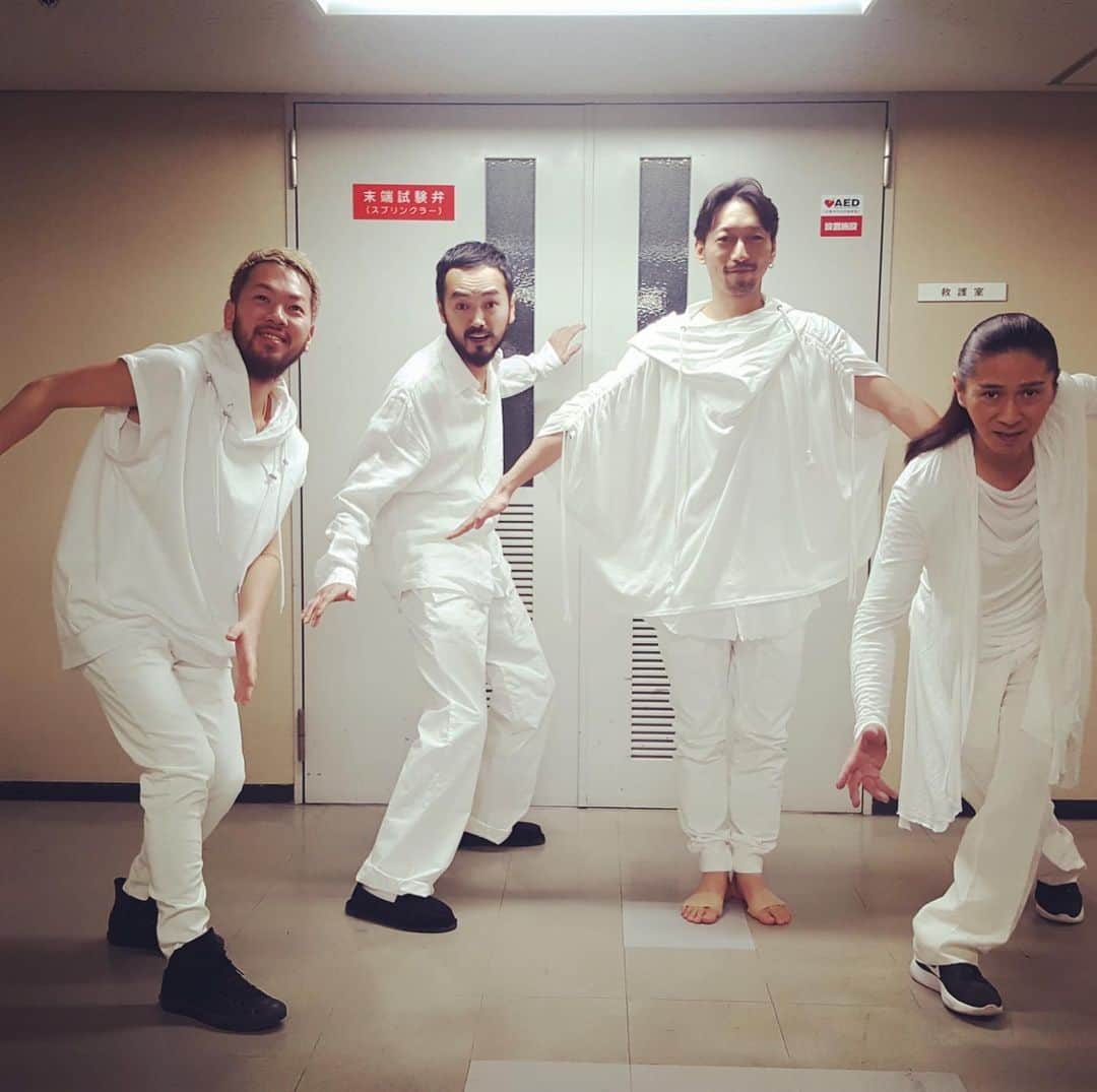 SAMさんのインスタグラム写真 - (SAMInstagram)「TRF28thAnniversary!  TRFdancers Pino Nao Otti Kazz(He's not here..) Thank you for supporting us for a long time!  And the first single, first album, last album.」2月26日 0時33分 - sam0113