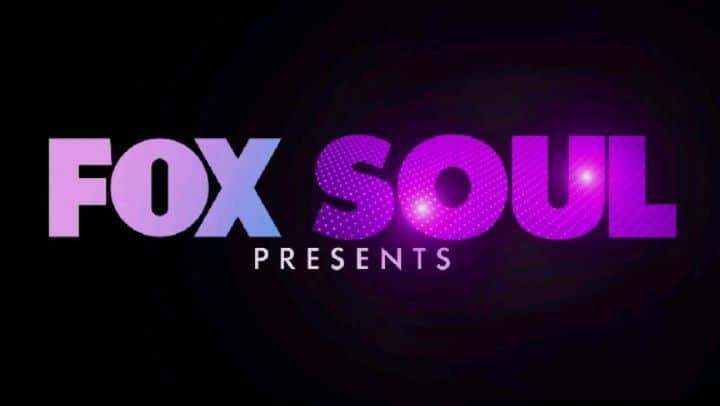ヴィヴィカ・A・フォックスのインスタグラム：「Dawlings! Catch me 2NITE hosting @foxsoul FAB NEW show #TheScreeningRoom We are showcasing Black  Filmmakers and their amazing short films! Check out @foxsoul #TheScreeningRoom at 10pm EST/7Pm PST on FOXSOUL YOUTUBE CHANNEL ENJOY! #LifeIsGood #GodIsGood #Blessed #Respect #GurlPower #VivicaFoxHair #TeamVivica #TeamFox #MyGrindDontStop #LegitimateCareer #BossMoves #LoveWins #ClassicBadChick #SETLIFE #Producer #Filmlife 🤗💖🖤🤑👸🏾🎬」