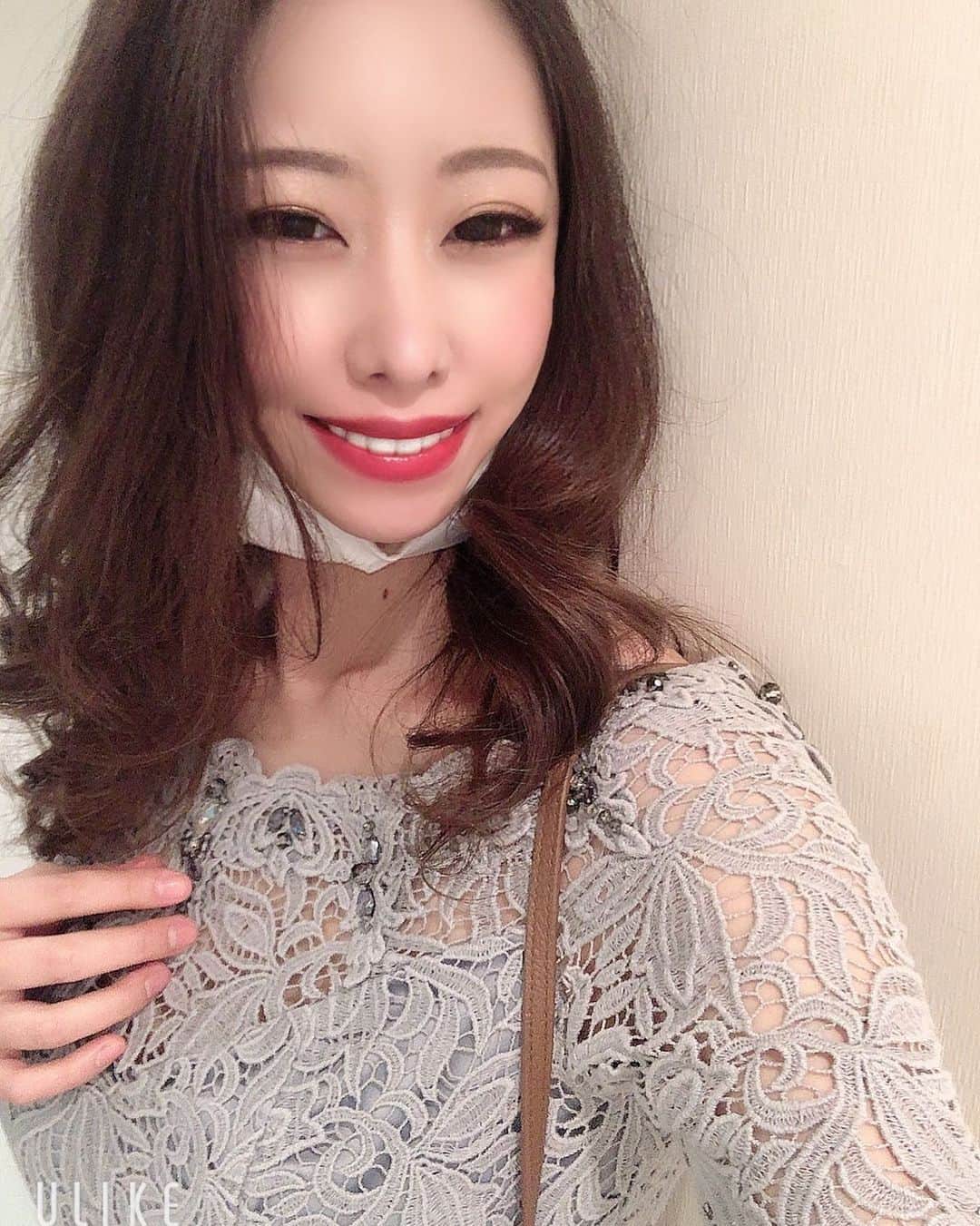 月城すみれのインスタグラム：「凛にいました💜 楽しかった😌✨ いい日になりました🌼🌼 . 明日も凛にいます…🧚‍♀️ 明日もいい日に✌️💛💛💛 . #月城すみれ #バルセロナ #バルセロナグループ #barcelona #ラウンジ凛 #キャバクラ #ニュークラブ #ホステス #飲み屋 #キャバ嬢 #シャンパン #北海道 #札幌 #さっぽろ #すすきの #ススキノ #歌舞伎町 #六本木 #北新地 #錦 #中洲 #可愛い #いいね返し #いい日#大人女子#tiktok #followme #likeforlikes #followforfollow」