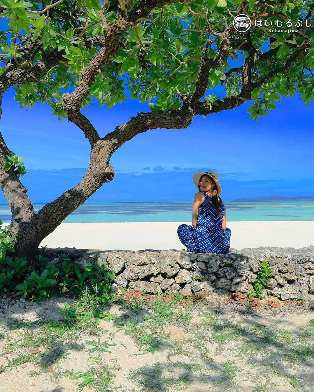 HAIMURUBUSHI はいむるぶしさんのインスタグラム写真 - (HAIMURUBUSHI はいむるぶしInstagram)「小浜島・はいむるぶしから癒しの風景をお届けします。 離島のビーチで海を眺めながら、ゆったりと島時間を過ごす休日… 都会での窮屈な生活から解放されて、心に安らぎを与えてくれます。 #沖縄 #八重山諸島 #竹富島 #ビーチ #海 #景色 #小浜島 #リゾート #ホテル #はいむるぶし」2月26日 1時45分 - haimurubushi_resorts