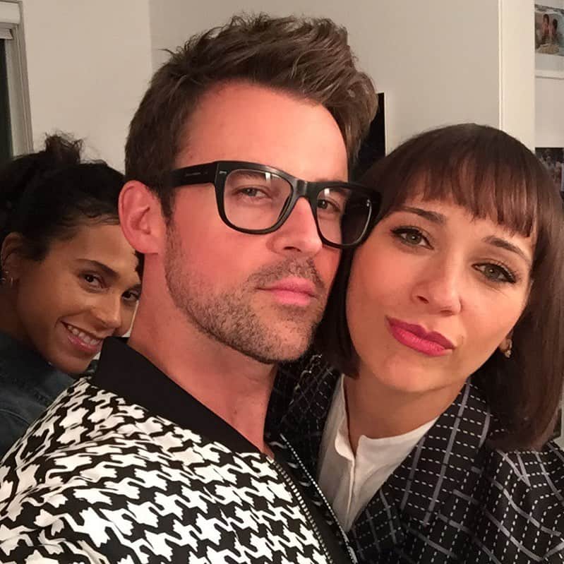 ブラッド・ゴレスキーのインスタグラム：「Happy birthday @rashidajones! I am soooo grateful to have you in my life! Love you! Can’t wait to dance again ❤️❤️ hi Kidada!」