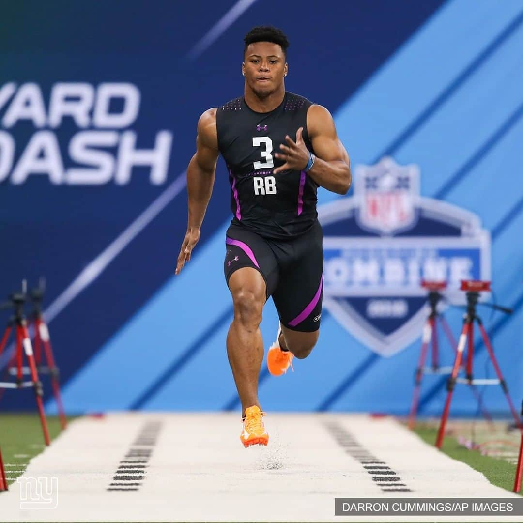 New York Giantsさんのインスタグラム写真 - (New York GiantsInstagram)「#TBT to our guys at the Combine 💨」2月26日 2時00分 - nygiants