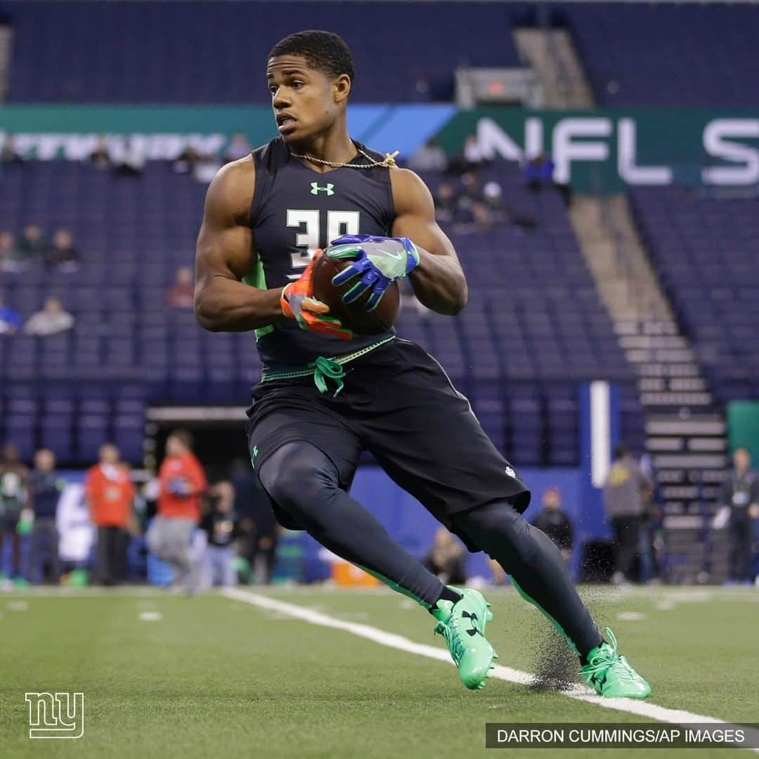 New York Giantsさんのインスタグラム写真 - (New York GiantsInstagram)「#TBT to our guys at the Combine 💨」2月26日 2時00分 - nygiants