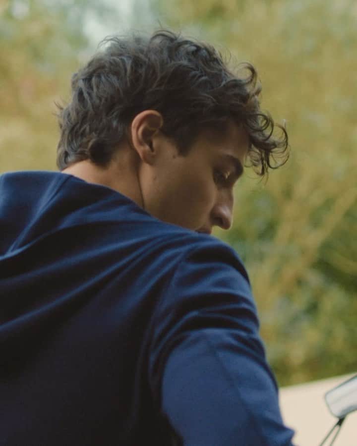 カナーリのインスタグラム：「Follow your path and find the key to escape from monotony. #DrivenByImagination #CanaliSS21 #Canali1934 #MadeInItaly」