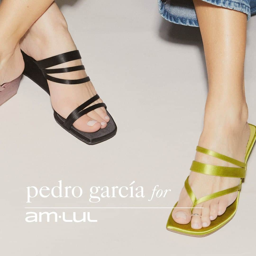 ペドロガルシアのインスタグラム：「The @pedrogarciashoes for @amlul  collection consists of three strappy graphic sandals, featuring vogue square toes in an electric citrus-esque palette. Style: Barbaria/ strappy wedge sandal in black satin and Creus/ crossover sandal in citronelle satin. #PedroXAmlul #PedroGarciaShoes #MadeInSpain」