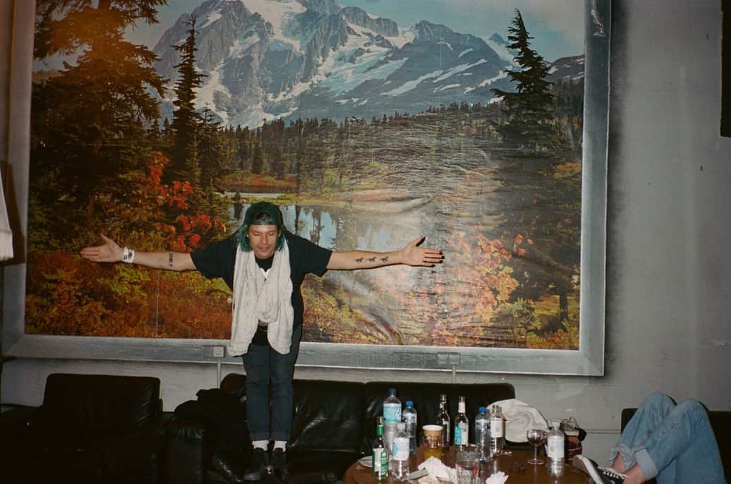 グループラブのインスタグラム：「TWO WEEKS #thisisthismoment. link in bio」