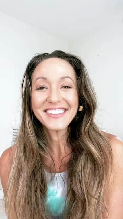 キノ・マクレガ―のインスタグラム：「This was fun. So nice to connect with you and share the space of yoga. Sign on next time I’m live and I’ll answer more questions (I just figured out how to see the questions). Send me a request to join and we can do a quick workshop of a yoga pose you’re struggling with or talk about yoga philosophy and the spiritual path. _ Practice with me— Yoga Drills Wednesday at 1pm EST  Meditation Sunday at 1 pm EST  @omstarsofficial   Guided Full Primary online with @miamilifecenter February 27 at 9am est   Ashtanga Yoga Deconstructed Immersion March 1-5 on @omstarsofficial  _ In-person Mysore week @miamilifecenter March 22-26. Two spots left. _ #yoga #yogi #miami #ashtanga #yogapractice #yogainspiration #happy #peace #love #spiritual #1111  💕」