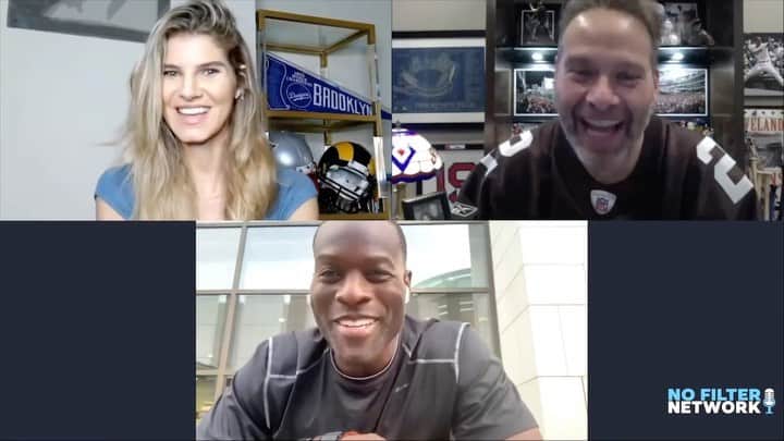 Ashley Haasのインスタグラム：「It’s Simeon’s birthday so I bring you the best line ever said, “Rice goes good with everything” haha Happy birthday Legend! 🥳 @simeon_rice @54urlacher @crose127 @ebyrnes22 @nofilternet」