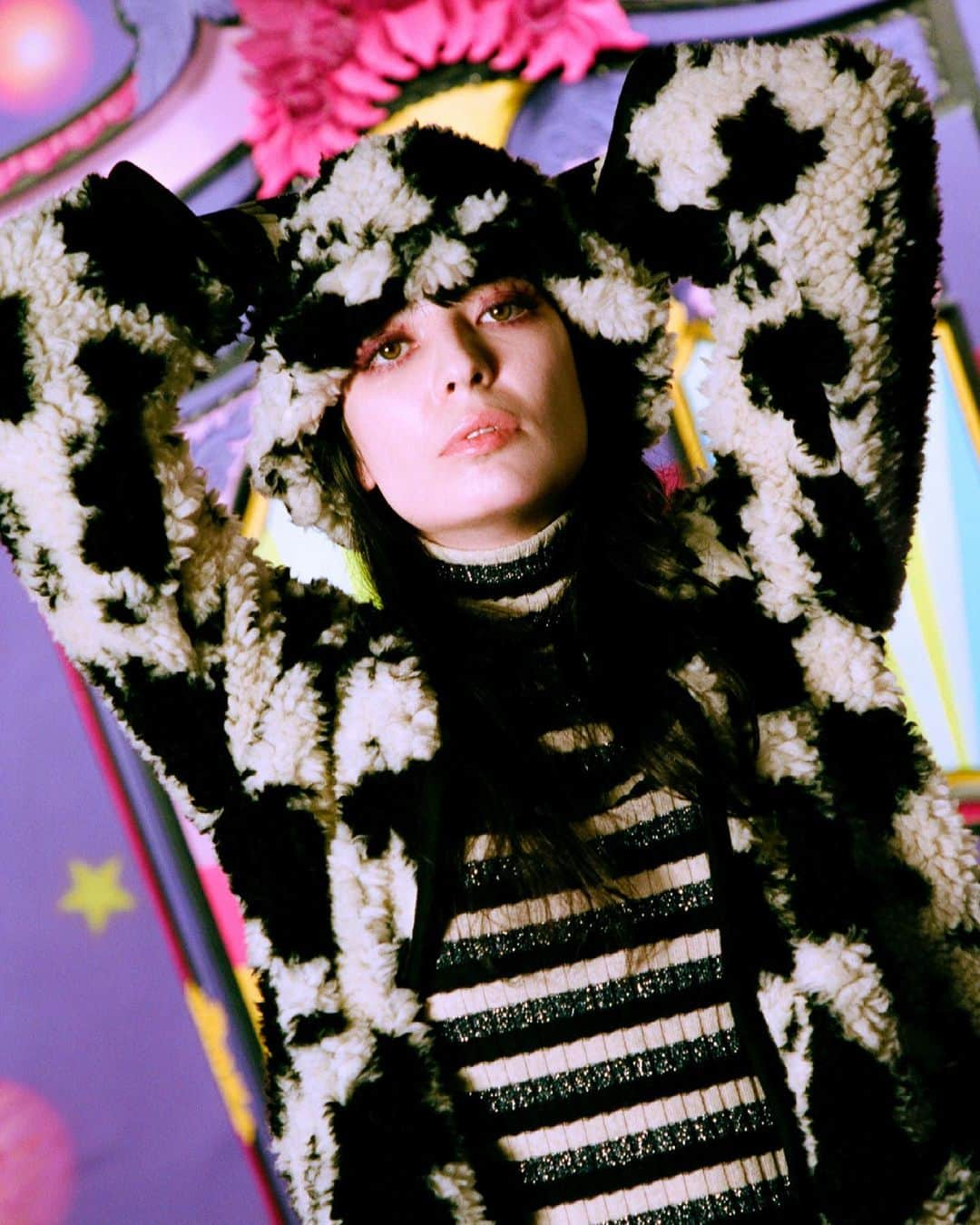 アナスイのインスタグラム：「How to make a bold yet cozy statement with the #AnnaSuiFW21 collection.  #FW21」