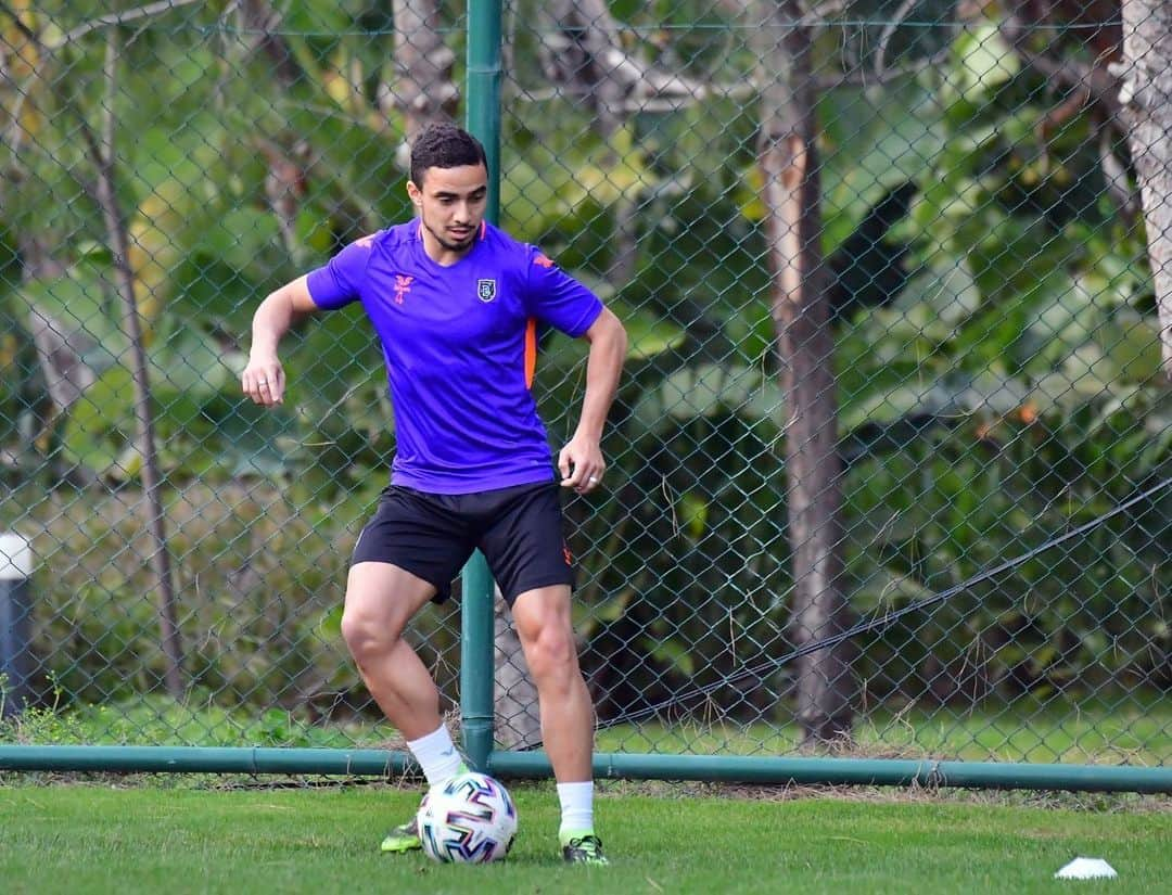 ラファエウ・ペレイラ・ダ・シウヴァのインスタグラム：「We keep fighting @ibfk2014  📸 by @ibfk2014」