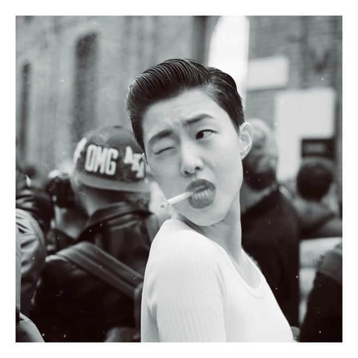 チョン・ソヒョンのインスタグラム：「Started get bored.  I need a flight.  Without quarantine.」