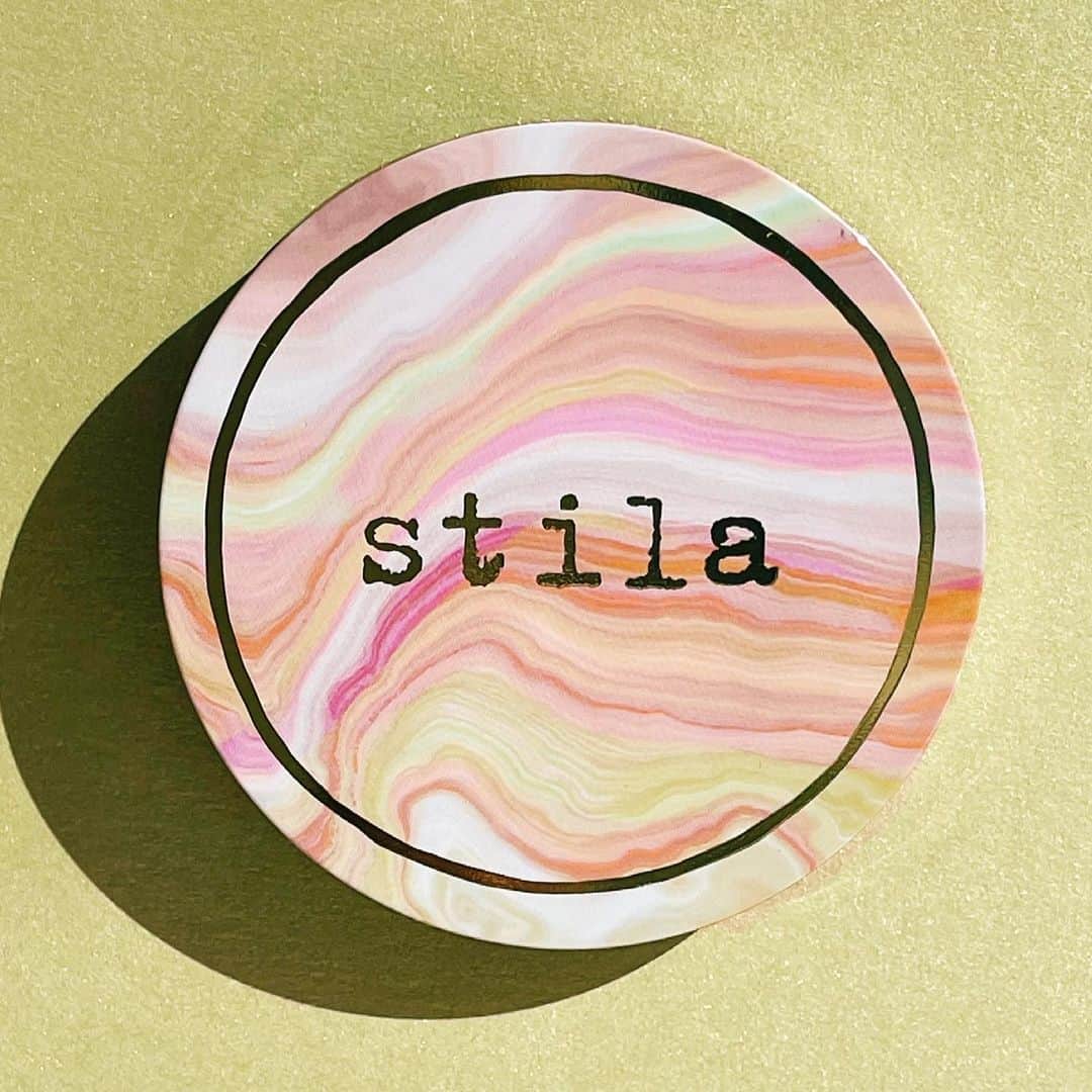 Stila Cosmeticsのインスタグラム