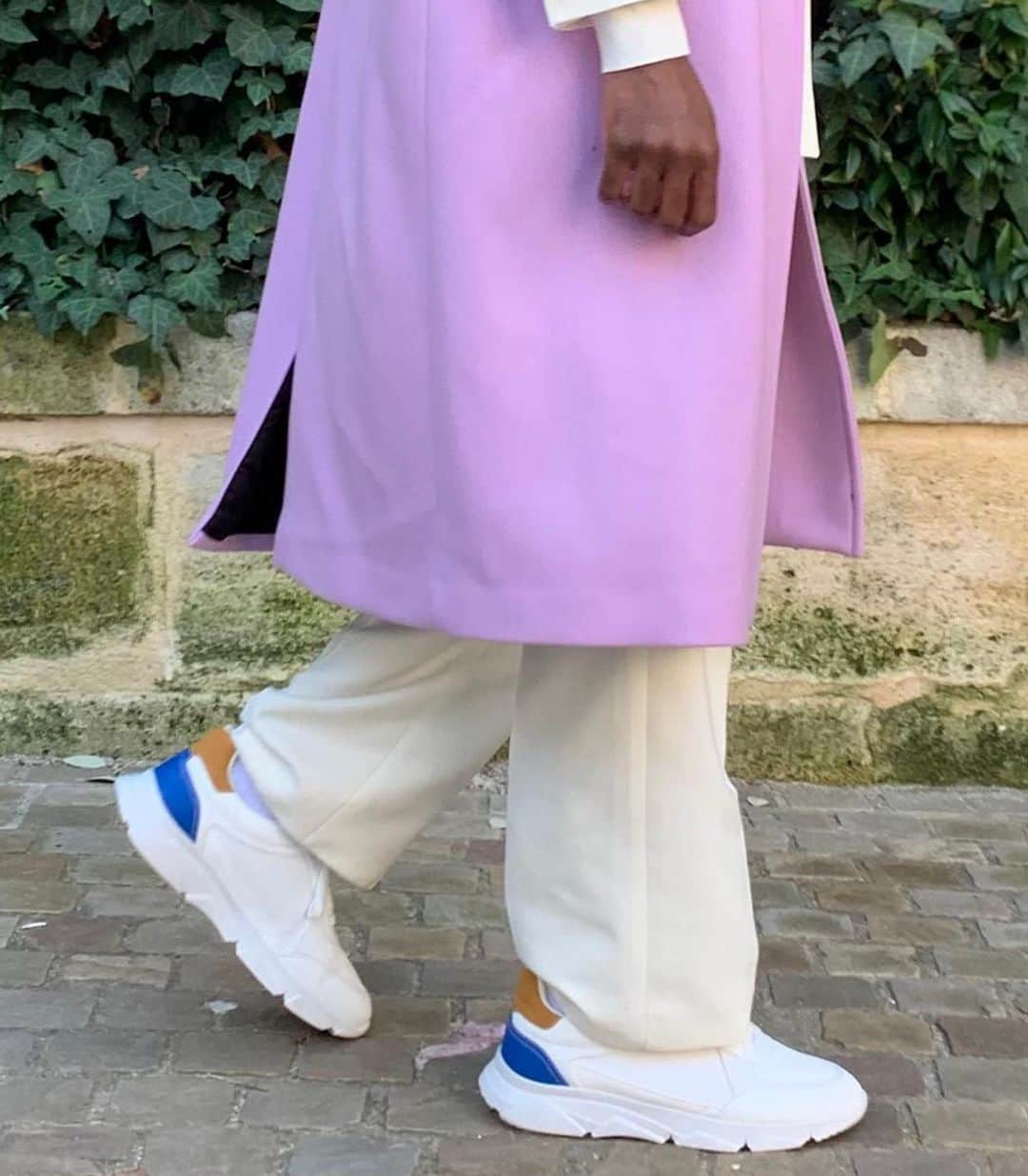 ALDO shoesさんのインスタグラム写真 - (ALDO shoesInstagram)「It’s the pastels for me. 🍬 Style icon @danclemt looking fresh in our BRADD sneakers. Shop our link in bio to get yours. #AldoCrew」2月26日 4時08分 - aldo_shoes