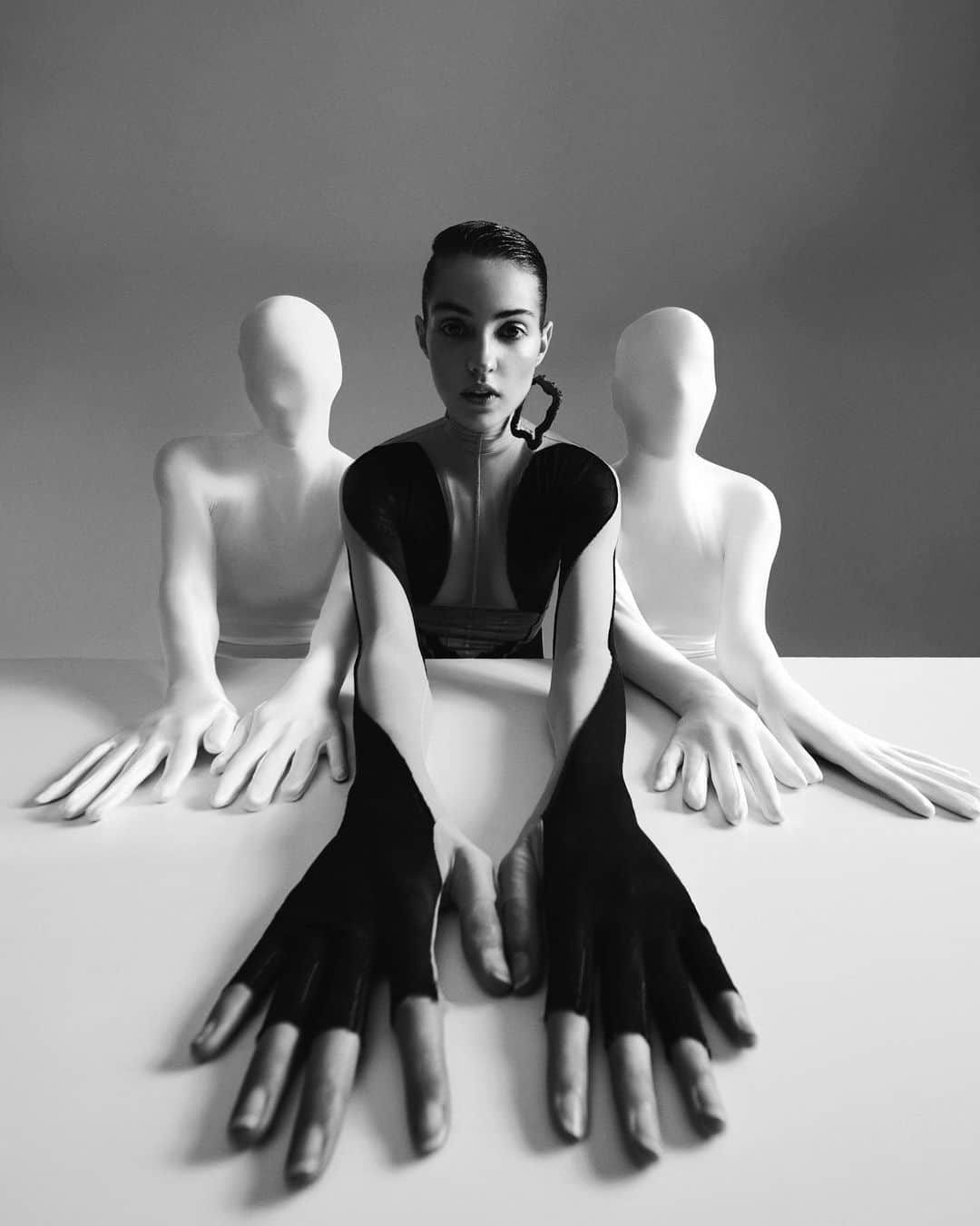 ミュグレーさんのインスタグラム写真 - (ミュグレーInstagram)「The black and nude sheer bodysuit from the MUGLER Fall Winter 2020 collection by @cadwallader featured on the cover of Vogue Portugal.  - - Magazine @vogueportugal  Photographer @julien_vallon  Stylist @belencasadevall  #mugler」2月26日 4時22分 - muglerofficial