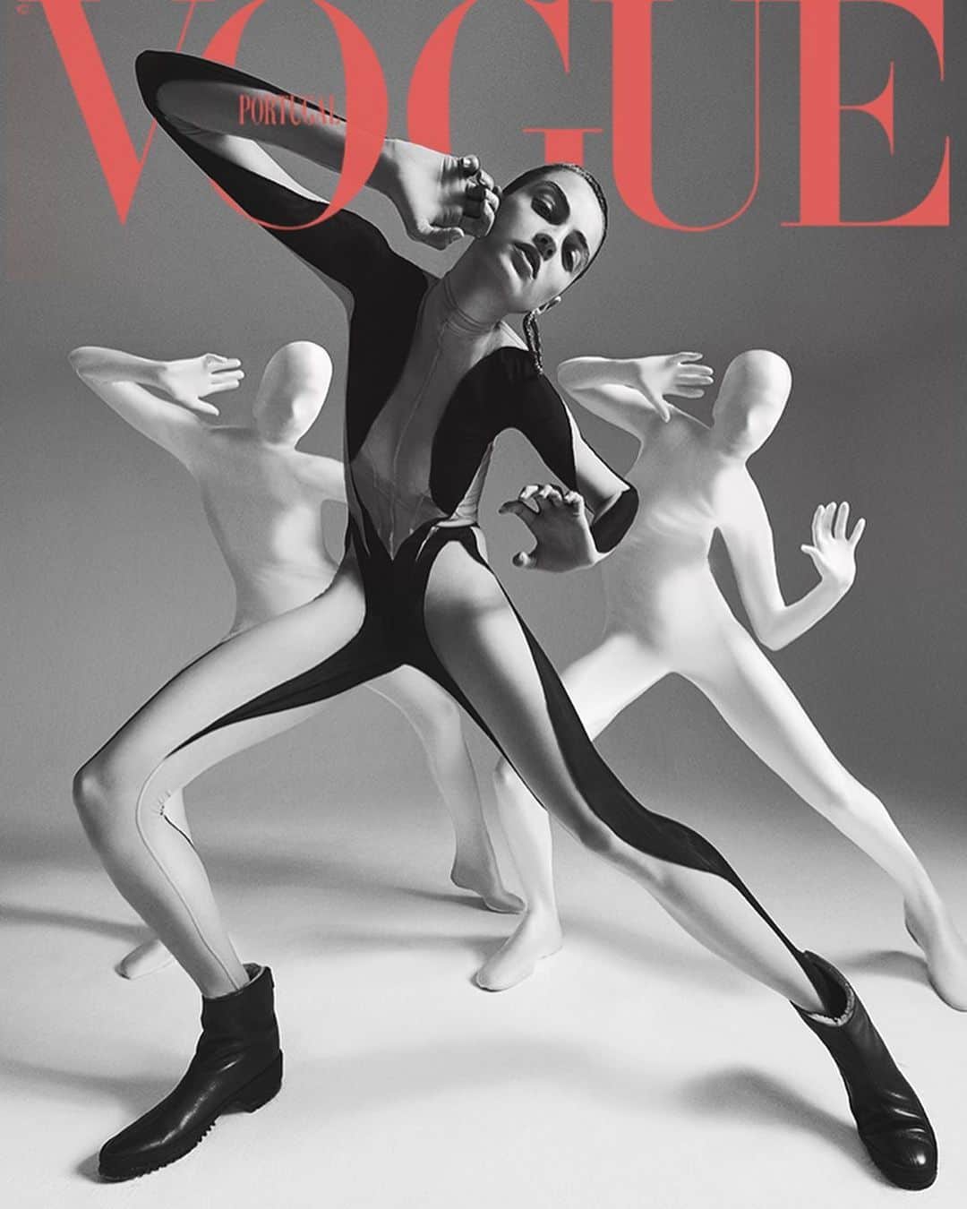 ミュグレーのインスタグラム：「The black and nude sheer bodysuit from the MUGLER Fall Winter 2020 collection by @cadwallader featured on the cover of Vogue Portugal.  - - Magazine @vogueportugal  Photographer @julien_vallon  Stylist @belencasadevall  #mugler」