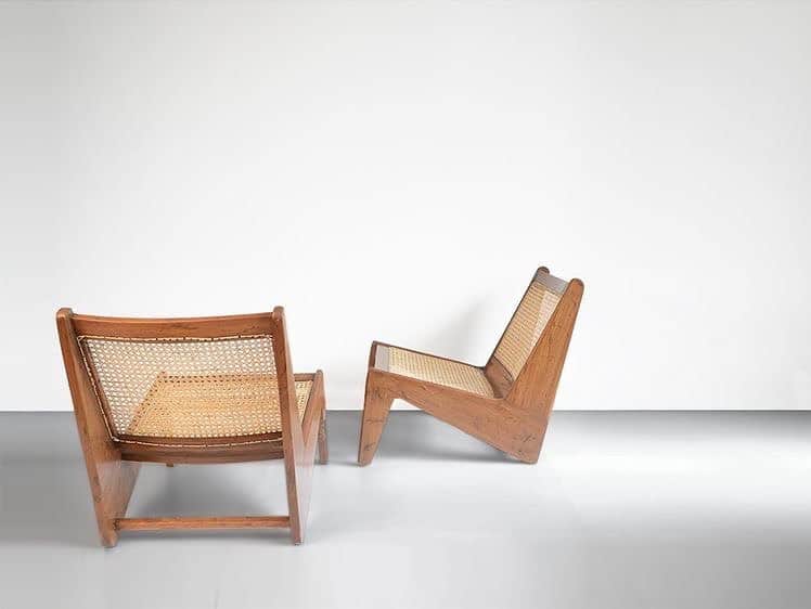 Mara Teigenのインスタグラム：「Sit still」