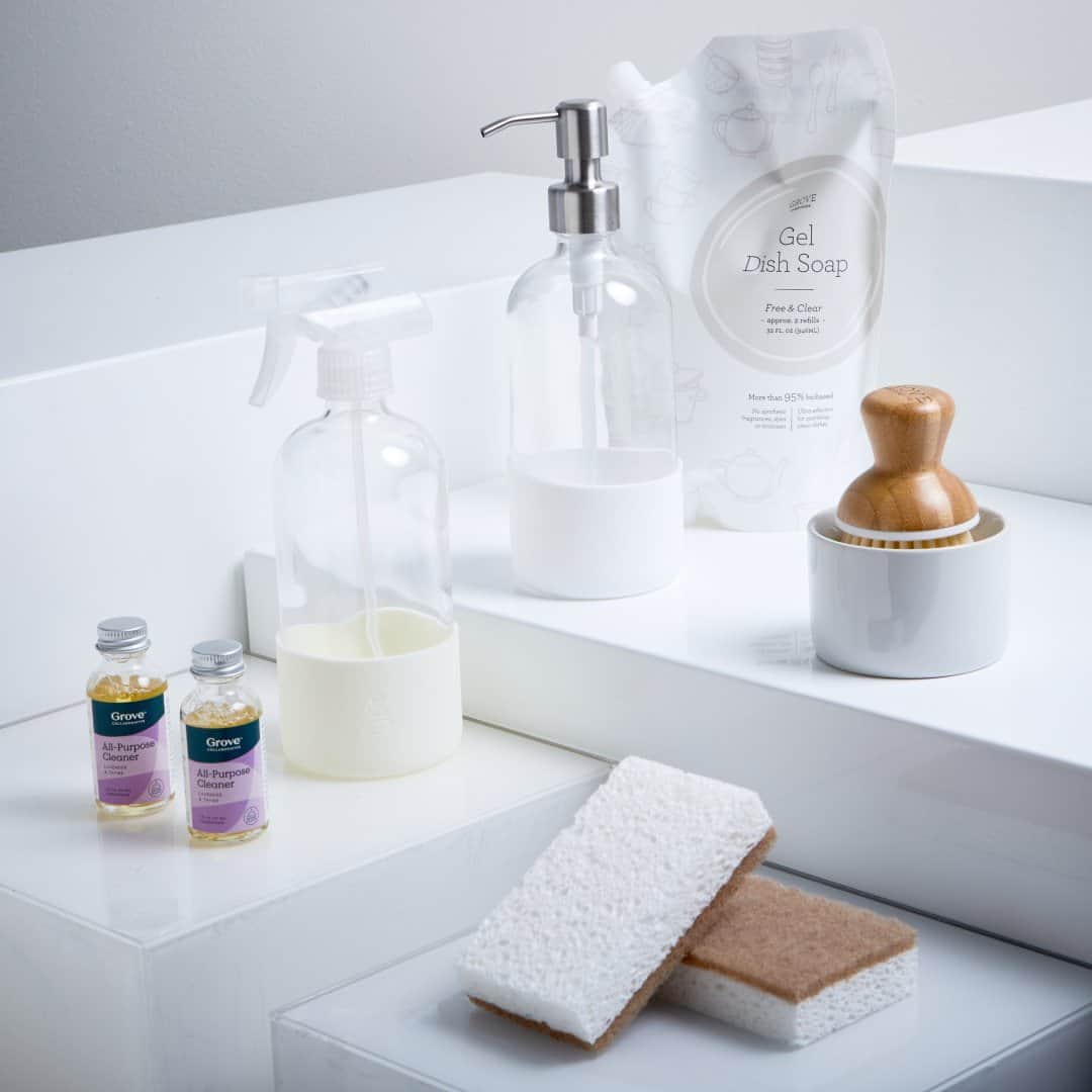 GILTのインスタグラム：「Is there anything better than a clean and organized home? (The answer is no.) We partnered with @grovecollaborative to provide you with the essentials you need to keep your place looking spotless. Plus, you can get a free $60 bundle with your first Grove purchase of $30 or more. Tap the link in bio, and make your home proud. #ad」