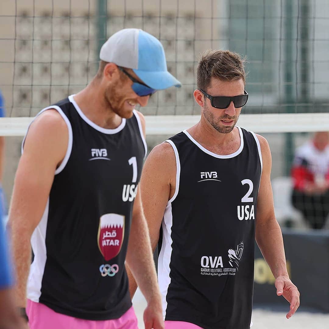 USA Volleyballさんのインスタグラム写真 - (USA VolleyballInstagram)「The U.S. men's beach team of Travis Mewhirter/Adam Roberts placed 5th at the FIVB 1⭐ in Doha.  On Thursday, the U.S. 🇺🇸 pair fell to Pavel Shustrov/Alexey Gusev of RUS🇷🇺, 2-1 (18-21, 21-15, 15-12)  Congrats to our U.S. team! 🇺🇸💪」2月26日 5時50分 - usavolleyball