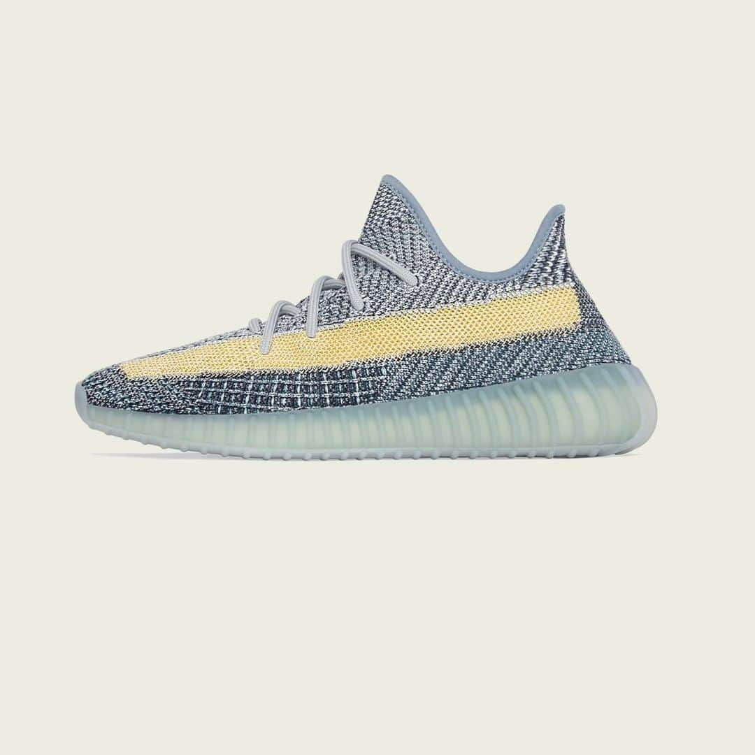 UNDFTDさんのインスタグラム写真 - (UNDFTDInstagram)「adidas Yeezy Boost 350 V2 'Ash Blue' // Available Saturday 2/27 at Undefeated.com #yeezy350v2 @adidasoriginals」2月26日 5時47分 - undefeatedinc