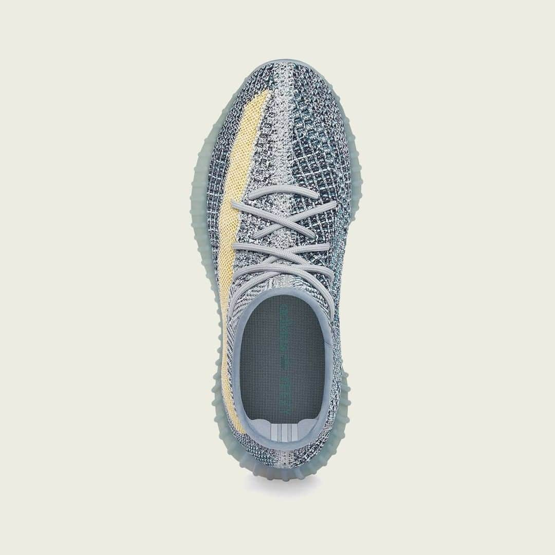 UNDFTDさんのインスタグラム写真 - (UNDFTDInstagram)「adidas Yeezy Boost 350 V2 'Ash Blue' // Available Saturday 2/27 at Undefeated.com #yeezy350v2 @adidasoriginals」2月26日 5時47分 - undefeatedinc