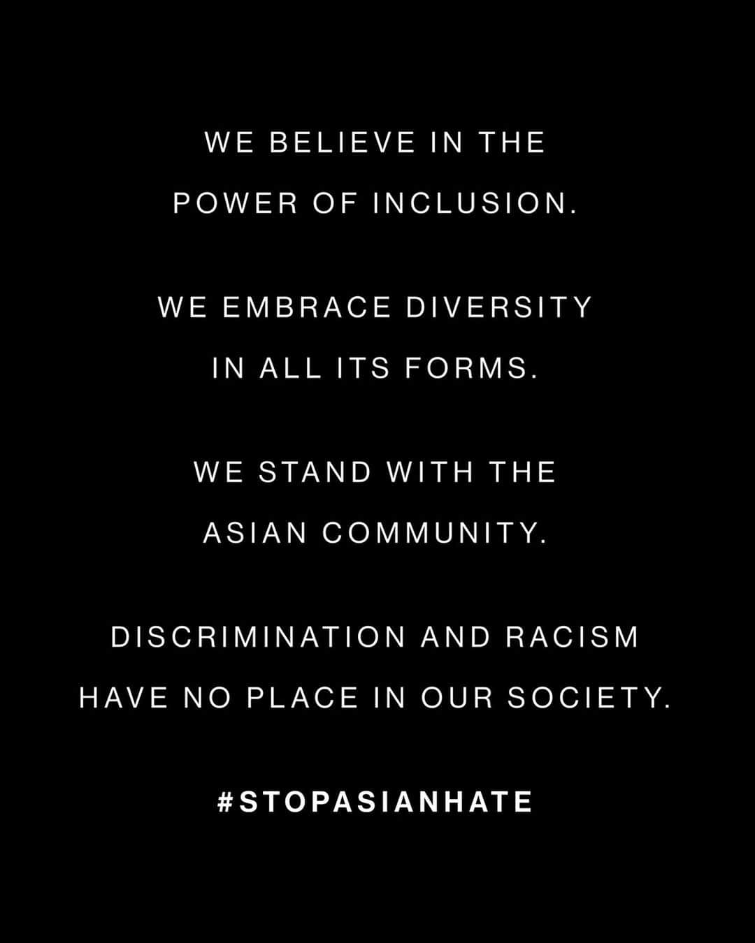 カナダグースさんのインスタグラム写真 - (カナダグースInstagram)「We stand in support of Asian communities worldwide. #StopAsianHate #StopAAPIHate」2月26日 5時48分 - canadagoose