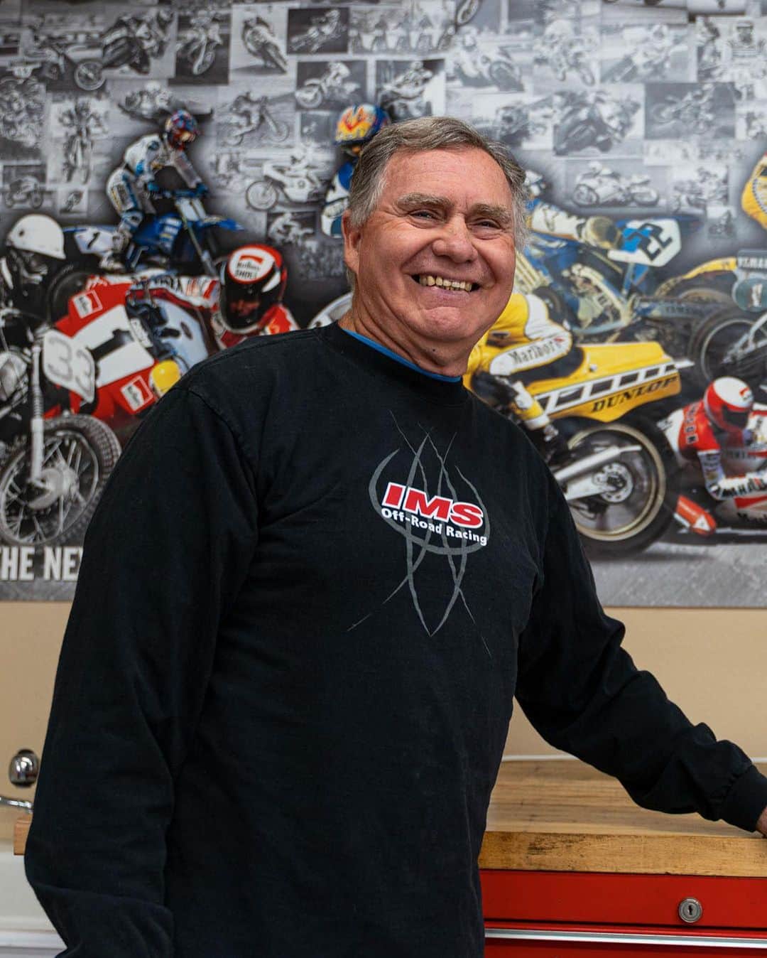 Racer X Onlineさんのインスタグラム写真 - (Racer X OnlineInstagram)「When he won the 1972 250 National Motocross Championship, Gary Jones became America’s first motocross champion. 🏆 We went on a ride with him and discussed his historic career. Read THE LIFE AND TIMES OF GARY JONES in the April issue of Racer X magazine now & subscribe or renew to get the Racer X Vehicle Package, featuring an exclusive license plate frame & Racer X trailer sticker 😎」2月26日 5時58分 - racerxonline
