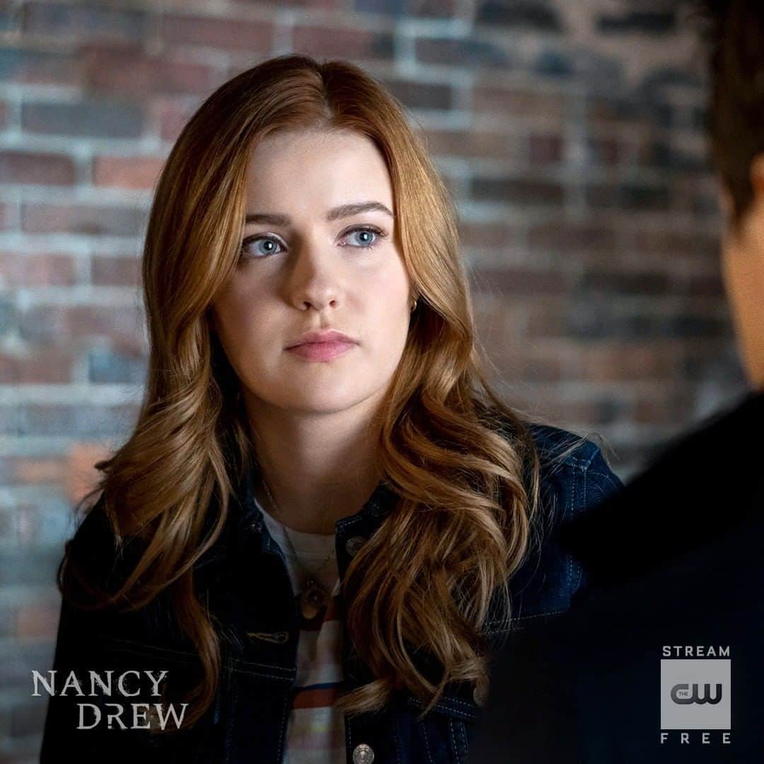 The CWのインスタグラム：「There's a new mystery to solve. Stream a new episode of @cw_nancydrew free only on The CW. #NancyDrew」