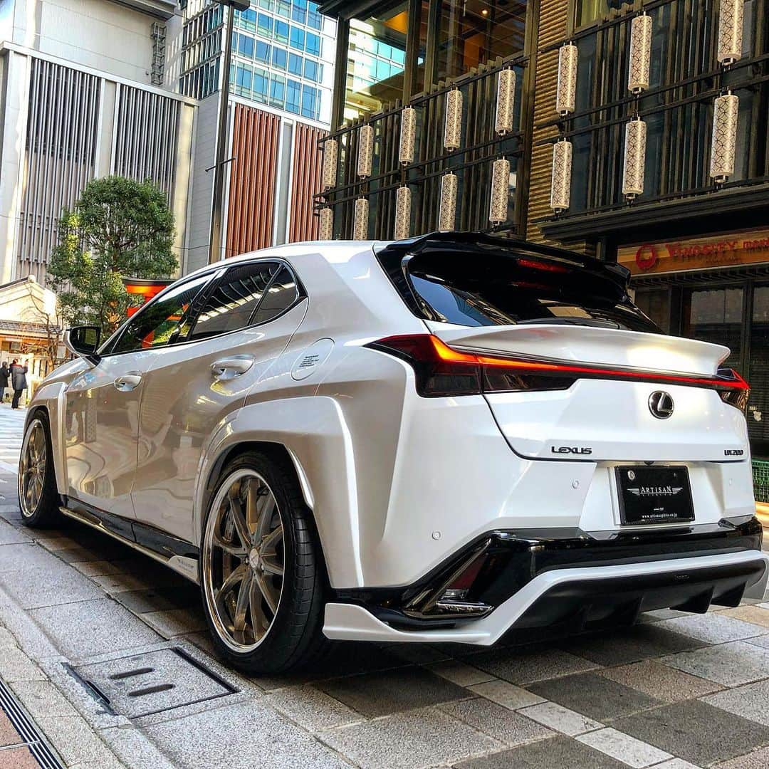 Spirits Artisanさんのインスタグラム写真 - (Spirits ArtisanInstagram)「Lexus UX Artisan spirits/// Sportsline blacklabel www.artisanspirits.co.jp #lxstnd #lexustuned #lexususa #evasivemotorsports  #artisanspirits #butlertire #jworksunlimited #premierautowerkz #suvproject #kanooperformance #car_life_staff #technicalmate #トラウム #車庫小舗 #nigeljdmparts #bondosaka #advanced_auto_performance  #mr__lexus #jackspna #ottoautoservice」2月26日 18時00分 - artisan_spirits