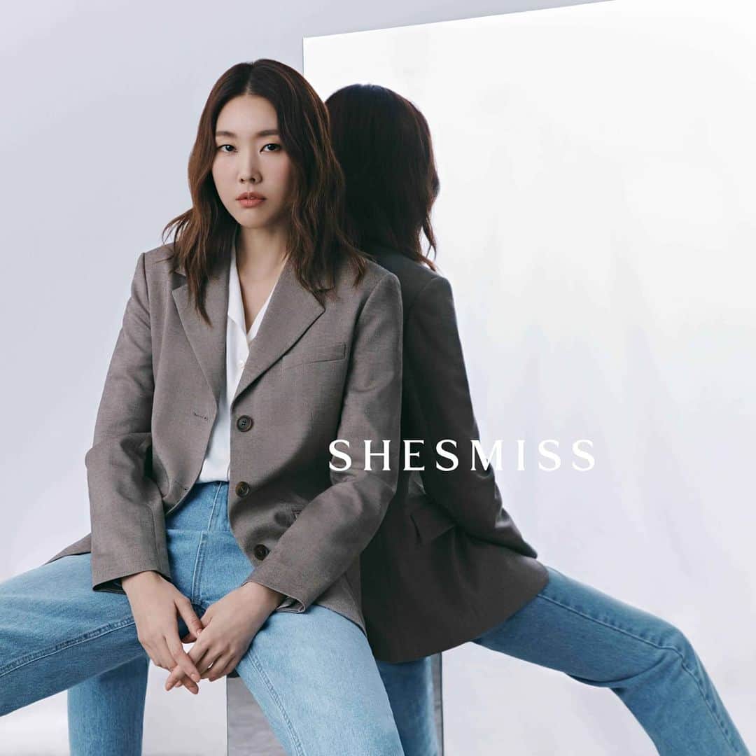 ハン・ヘジンさんのインスタグラム写真 - (ハン・ヘジンInstagram)「2021 Spring/Summer SHESMISS new  campaign just came out😍  #shesmiss #springsummer2021」2月26日 17時40分 - modelhanhyejin