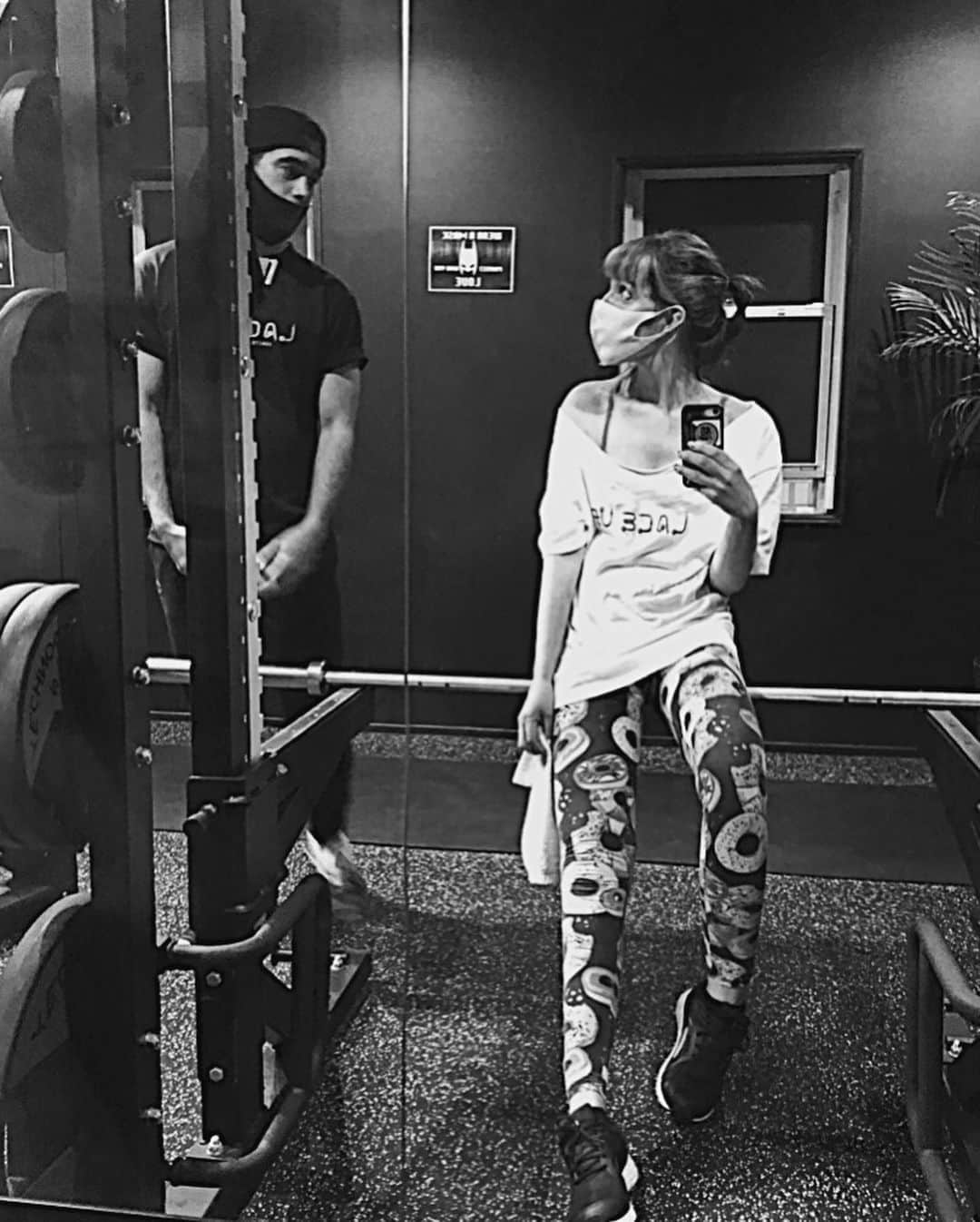 IVANさんのインスタグラム写真 - (IVANInstagram)「@laceupgym   体力落ちておデブ🐷化が激しかったので、長年の友人でもある タツヤ @laceytrainer のジム通い。 彼は知識とユーモア×実力を持った信頼出来るトレーナー。 キッついけどちゃんと結果が伴うから好き。 🏋️‍♀️🤸‍♀️💦 いつもありがとうタッちゃん🤣 #laceupgym#gym#workout」2月26日 17時50分 - fresanaca