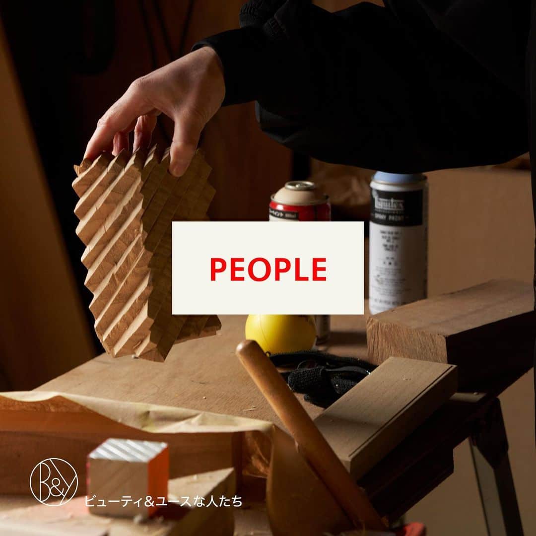 のインスタグラム：「ㅤㅤㅤㅤㅤㅤㅤㅤㅤㅤㅤㅤㅤ 【PRESS INFORMATION】 PEOPLE # 10が更新されました。# 10は現代アーティストの小畑多丘さん(@takuobata )です。  「PEOPLE」は＜BEAUTY＆YOUTH＞が大切にする“美しさ”と“若さ”の両方を持つオトナたちを紹介するメディアです。ときに知的で、ときに無邪気に。ときにラフで。年齢や職業にとらわれることなく、美しさと若さをまとうことが生活を豊かにするというファッションの本質を伝えていきます。  ウェブサイトはハイライト「PEOPLE」からご覧いただけます。  #PEOPLEBEAUTYANDYOUTH #BEAUTYANDYOUTH #UNITEDARROWS  ㅤㅤㅤㅤㅤㅤㅤㅤㅤㅤㅤ —BY STORE ACCOUNT—  MEN @beautyandyouth_men_store ㅤㅤㅤㅤㅤㅤㅤㅤㅤㅤㅤㅤㅤ  WOMEN @beautyandyouth_women_store」