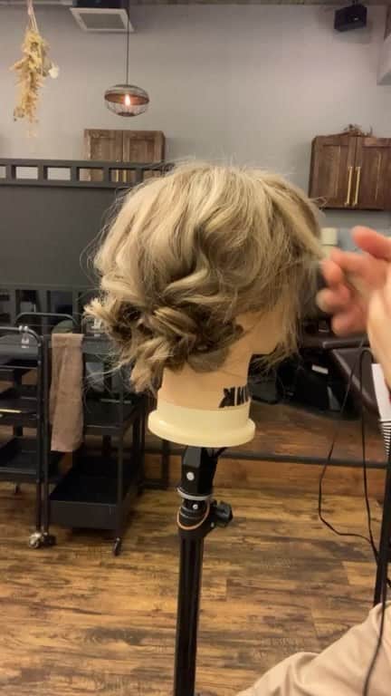 カワノ ヨウヘイのインスタグラム：「簡単ボブアレンジです✨」