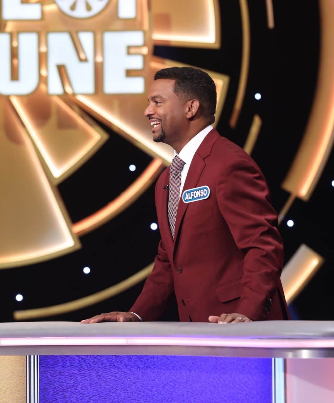 アメリカン・ブロードキャスティング・カンパニーのインスタグラム：「Cue the excitement—it’s time for an all-new #CelebrityWheelOfFortune! Comment if you’re watching 🙌」