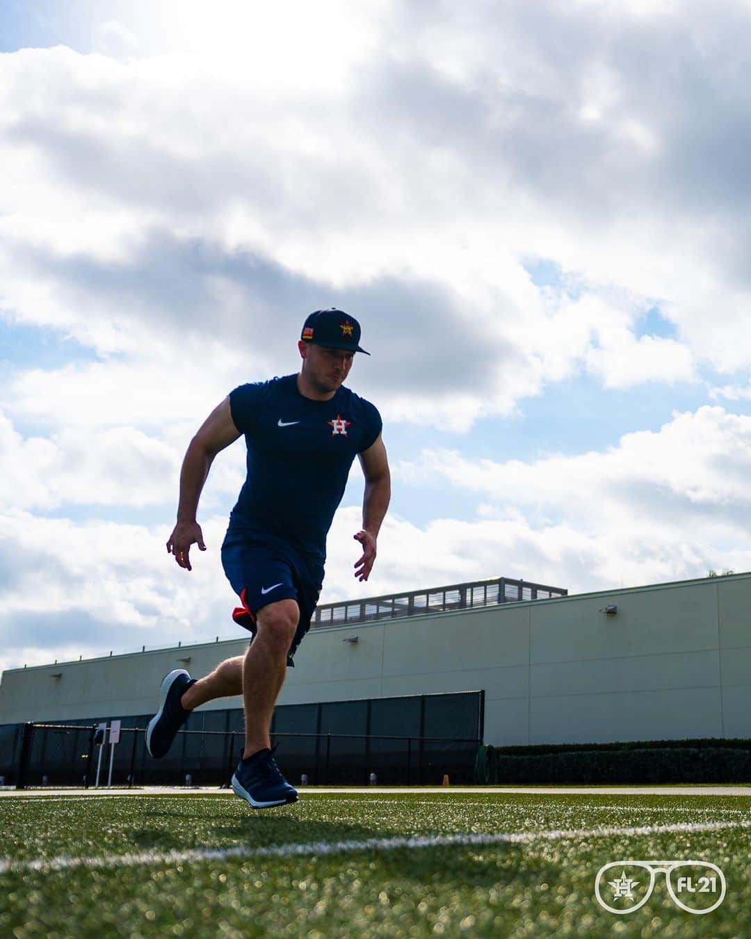 ヒューストン・アストロズのインスタグラム：「Runnin’ towards the weekend...」