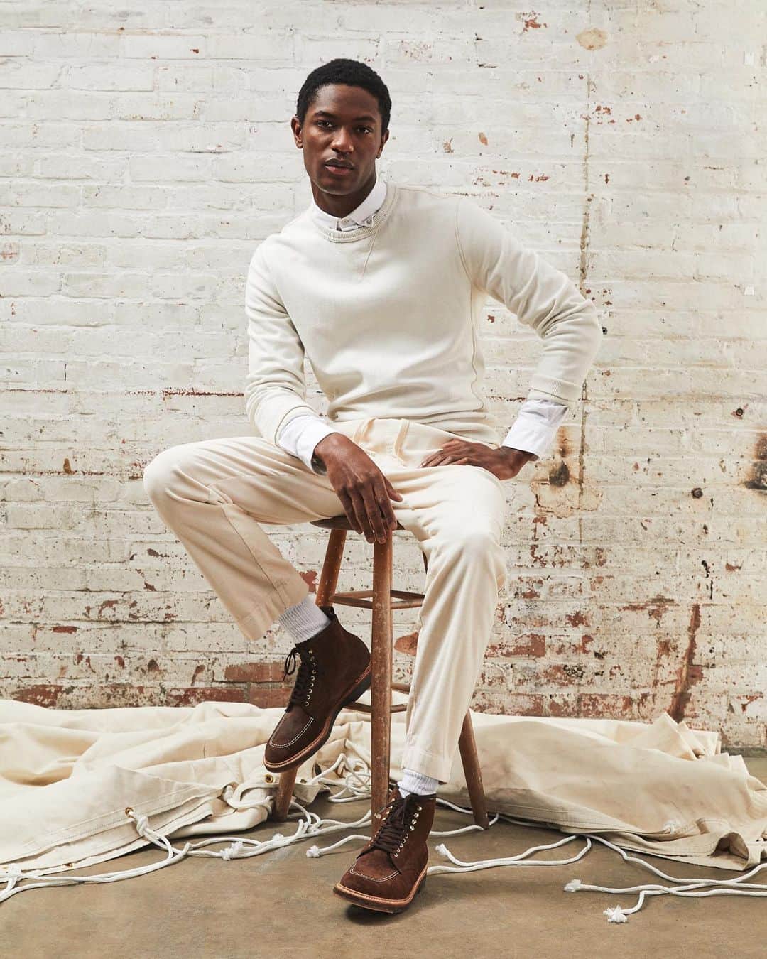 トッドスナイダーのインスタグラム：「Luxe utility lookout ⬆️ Hit the link in bio to see more of latest Issue By looks #ToddSnyder #TSIssuedby #mensfashion」