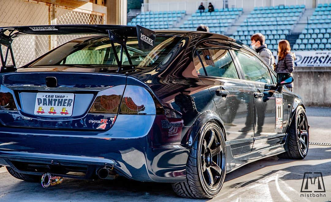 mistbahnさんのインスタグラム写真 - (mistbahnInstagram)「_ CAR SHOP PANTHER Honda FD2 CIVIC Type R _ _ Shot on 19-Jan 2020  "CTAC(Central Time Attack Challenge)" at Central Circuit (Hyogo, Japan) _ driver: @kiyo_ef9 owner: @nomura.ryota photo: @mistbahn _ _ JP) 2020年01月19日、セントラルサーキットで開催されたCTAC(セントラル・タイムアタック・チャレンジ)で撮影。 _ _ #ctac #ctac2020 #centralcircuit #セントラルサーキット #honda #civic #hondacivic #ホンダシビック #シビック #fd2 #fd2typer #csx #acuracsx #fa5 #carshoppanther #カーショップパンター #kseries #k20a #k20 #nogoodracing #ノーグッドレーシング #osakajdm #kanjo #kanjostyle #kanjoracer #kanjozoku #timeattack #timeattackjapan #hondasontrack」2月26日 11時49分 - mistbahn