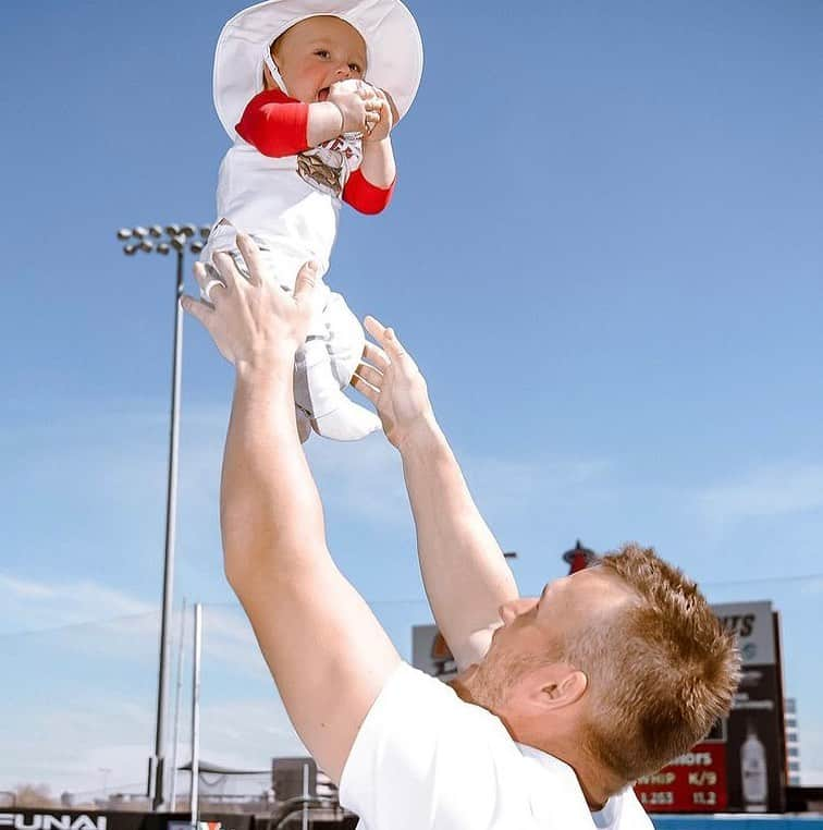 マイク・トラウトさんのインスタグラム写真 - (マイク・トラウトInstagram)「He’s pumped!! FIRST #SPRINGTRAINING」2月26日 11時46分 - miketrout