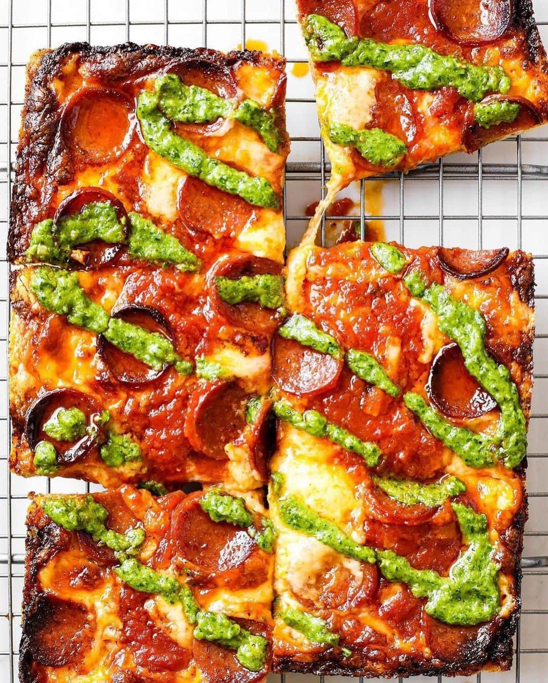 Food52さんのインスタグラム写真 - (Food52Instagram)「The cheesy force is strong with these pizzas from  @monita_sen, @saucedchef, and @inspiredwithatwist! Grab the recipe for @emcdowell's Deep Dish Tomato and Mozzarella Pizza (that ooey gooey fourth pic) at the link in bio. #f52grams #f52community」2月26日 12時10分 - food52