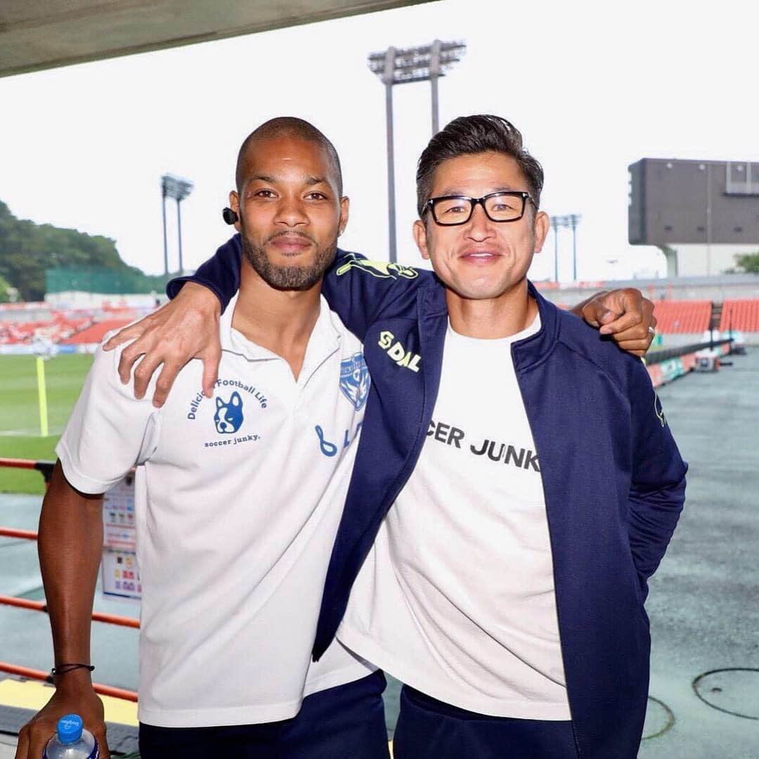 カルフィン・ヨン・ア・ピンのインスタグラム：「Happy birthday to the King 🥳」