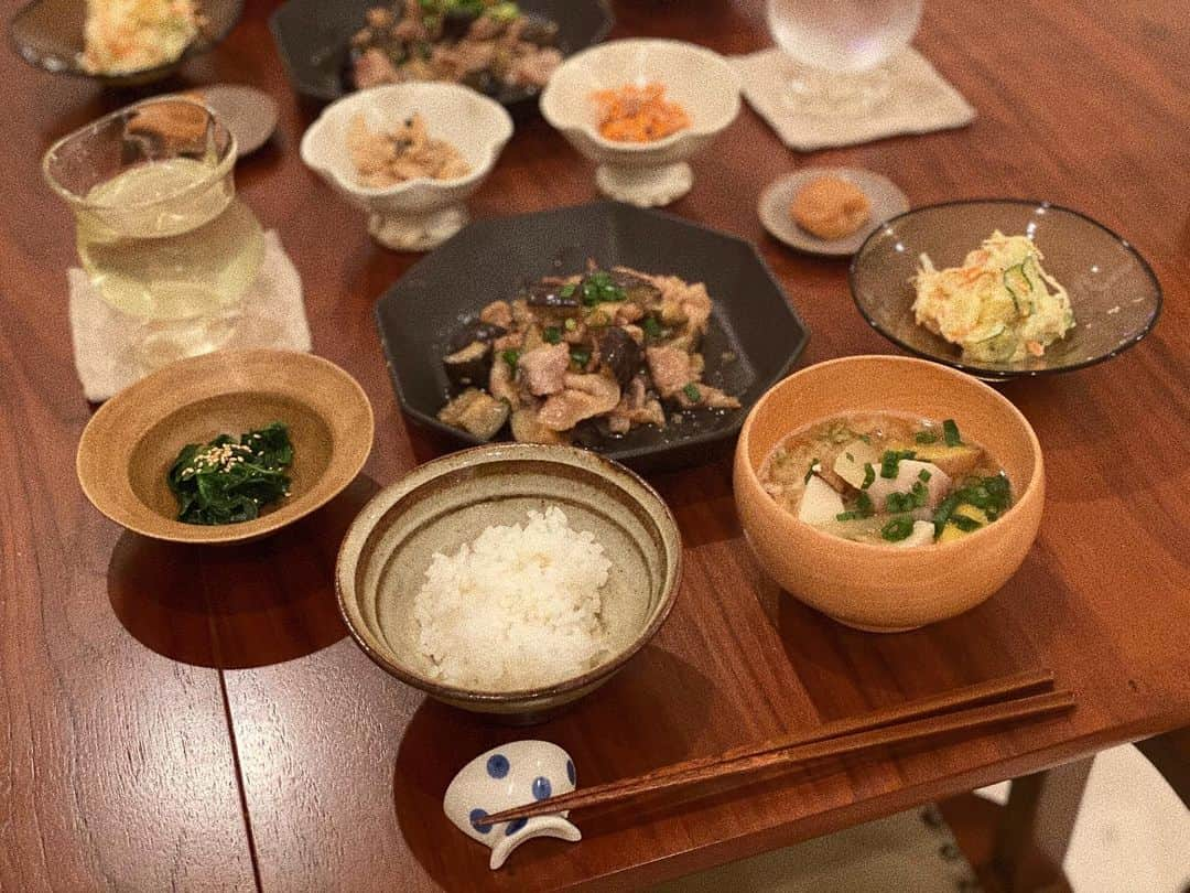 瀬戸サオリさんのインスタグラム写真 - (瀬戸サオリInstagram)「いつかの晩ご飯🍚🍴 . 今日のご飯は 何にしようかな🍤 . パパが喜びそうなご飯に したいなぁ〜☺️ ＿＿＿＿＿＿＿＿＿＿＿＿＿ #おうちごはん #有機野菜 #オーガニック料理 #saori_cooking」2月26日 12時18分 - seto_saori