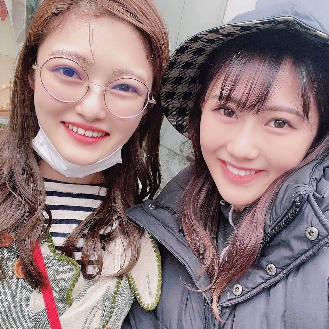 西野未姫さんのインスタグラム写真 - (西野未姫Instagram)「最近綺麗になったコンビ👯‍♀️💓  #同い年 #21歳 #井上さくら ちゃん #眉毛を剃って綺麗になった人 #痩せて綺麗になった人 #自分で言ってすみません #実は仲良し #ばったり遭遇 #軽く立ち話し #恋バナ大好き女子」2月26日 18時12分 - nishinomiki_official