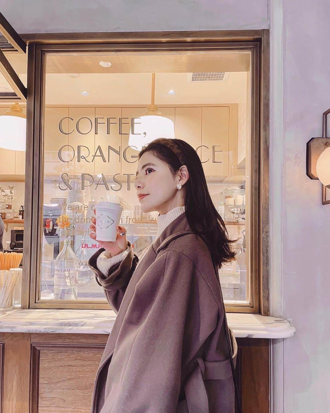 畑有里紗さんのインスタグラム写真 - (畑有里紗Instagram)「せっかくあったかくなったと思ったら またここ最近寒い😵❄️ ホットドリンク 家でも毎日なんか飲んでる☕️  花粉症が始まったから 寒いとそれはクリアで 少し嬉しい気もするけど＾＾笑  #カフェ#comfortstand#ホットドリンク#カフェ巡り#カフェ好き#都内カフェ#都内カフェ#コンフォートスタンド#都内カフェ巡り#カチューシャ#豹柄カチューシャ#浜松町カフェ#汐留カフェ#大門カフェ」2月26日 12時48分 - arii_m36