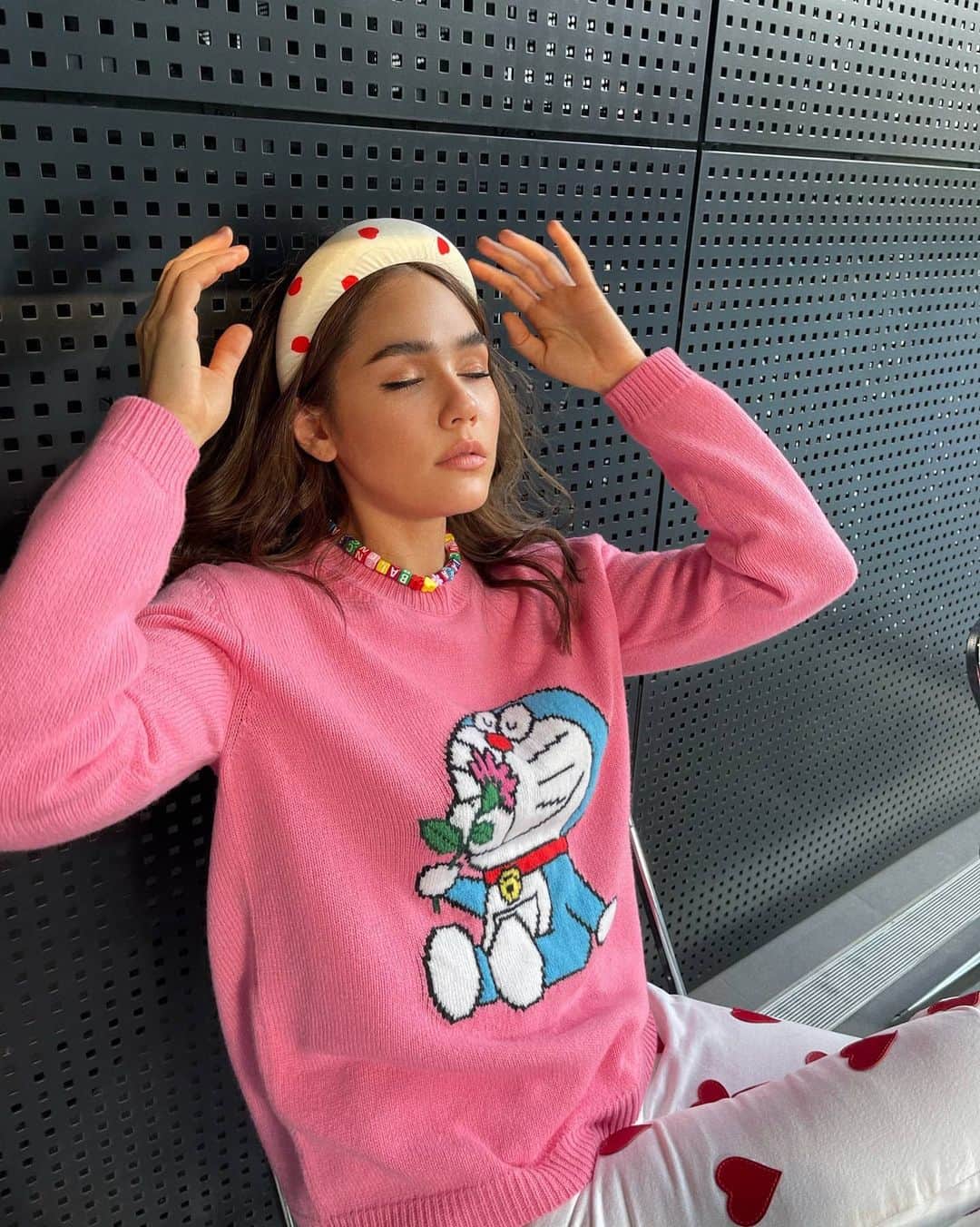 Araya Alberta Hargateのインスタグラム：「💆🏻‍♀️💆🏻‍♀️💆🏻‍♀️」