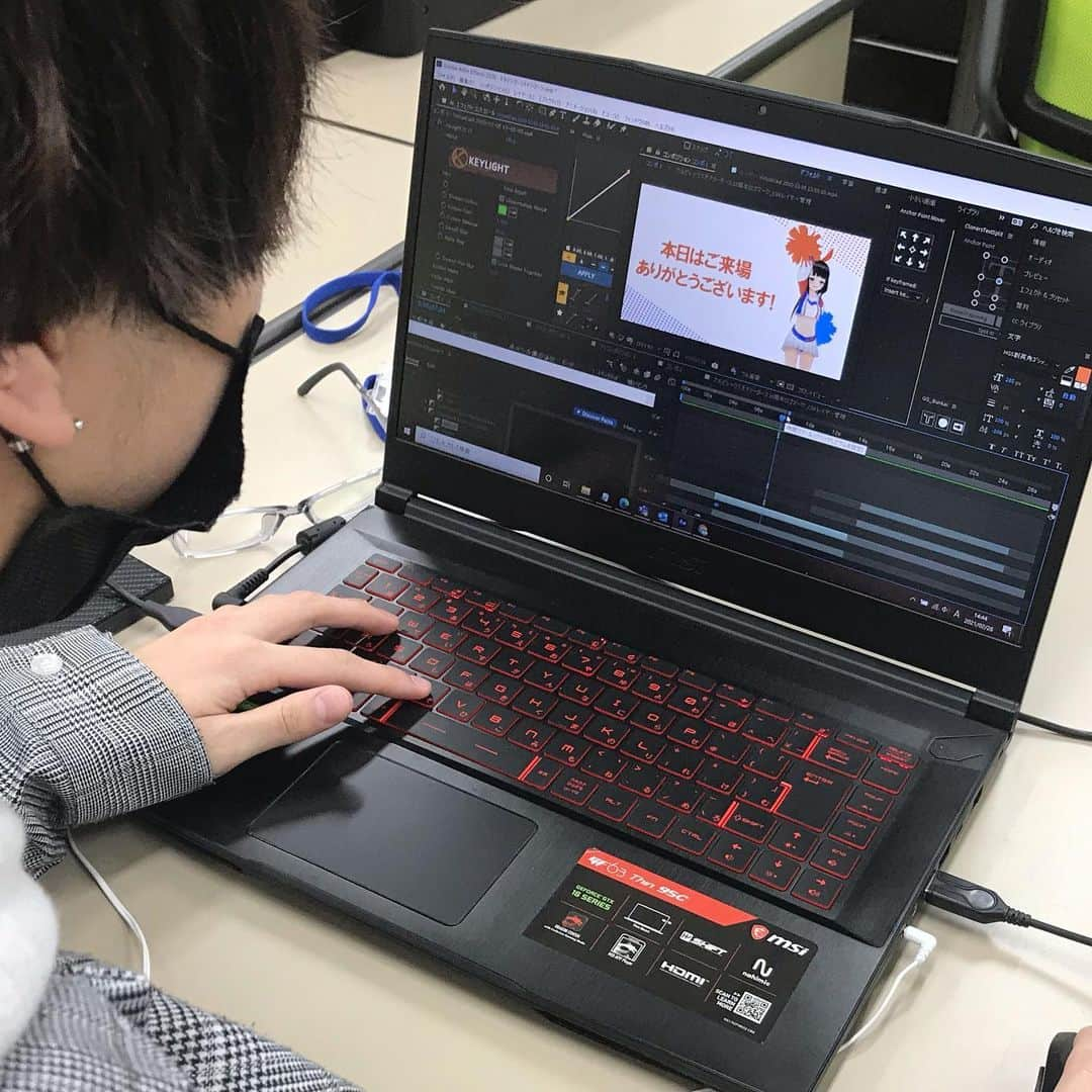 NCC新潟コンピュータ専門学校さんのインスタグラム写真 - (NCC新潟コンピュータ専門学校Instagram)「アルビレックスBB🏀の会場で流す映像を 学生たちが色々なパターンを提案しながら制作中💻✨ * 映像は6月20日の試合で流れる予定なので、是非チェックしてみてください☆ #映像 #映像制作 #アルビレックスbb #アルビレックス #新潟 #バスケ #専門学校 #産学連携 #チアリーダー #応援 #専門学校 #学生 #勉強 #コロナ対策 #新潟コンピュータ専門学校 #nsgカレッジリーグ」2月26日 15時03分 - ncc_niigata