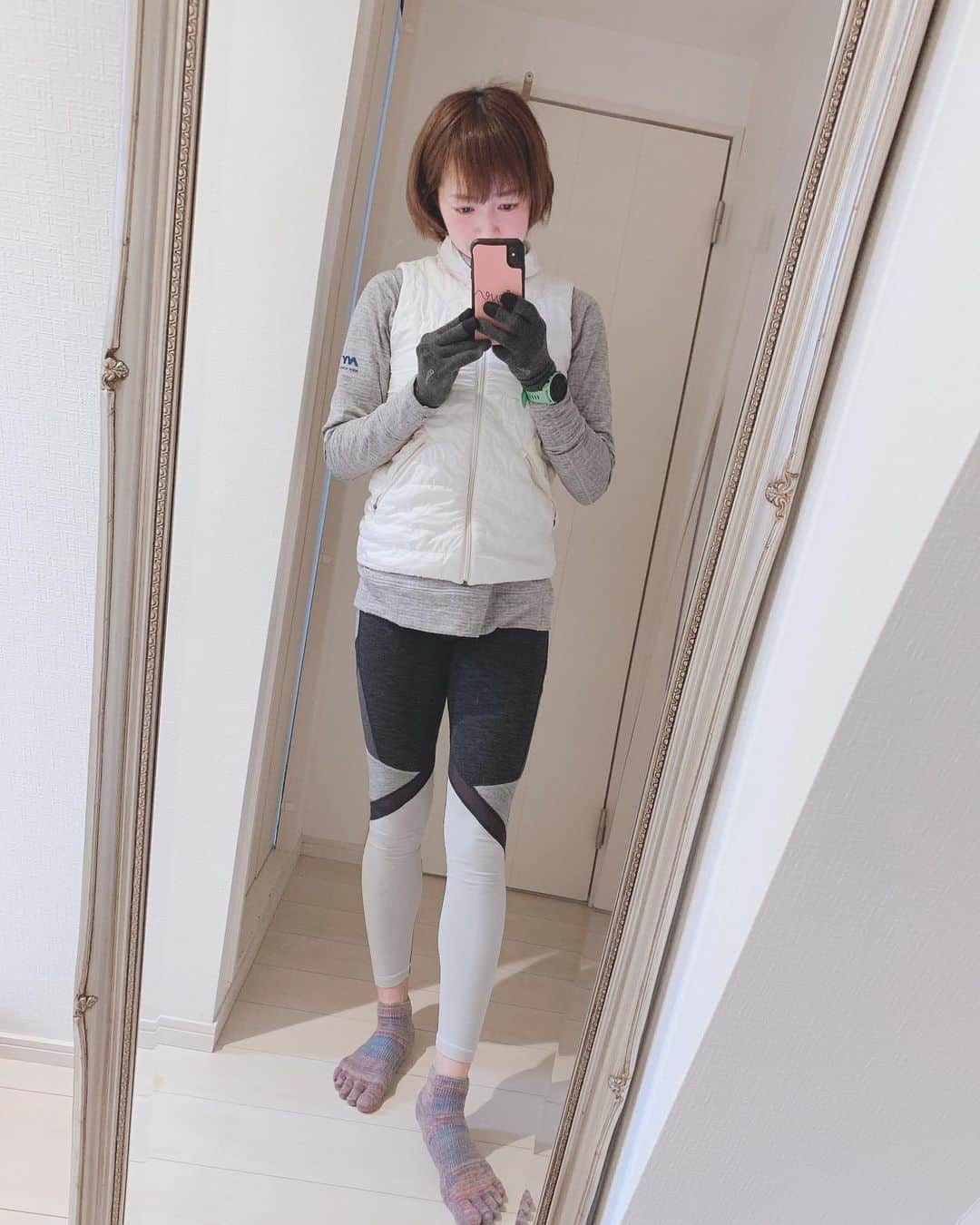 鈴木莉紗さんのインスタグラム写真 - (鈴木莉紗Instagram)「今日も朝から軽快にジョギング🏃‍♀️ 走る前にクリアマッスルハイパーとXTENDを飲みました。 血中アミノ酸濃度が高まっていたおかげかバテずに走り切れた✨ 走ると筋肉が落ちやすくなるので、なるべく分解しないようにするのが本当に大切ですね。 #ランニング #running #ランニングママ #産後ラン #garmin #ガーミンアンバサダー #クリアマッスルハイパー #マッスルテックアンバサダー #エクステンド #xtend #加圧トレーニング #加圧インストラクター #莉紗runコーデ  #マッチョになりたい  #でも走りたい  #矛盾した気持ち」2月26日 15時29分 - suzuki__lisa